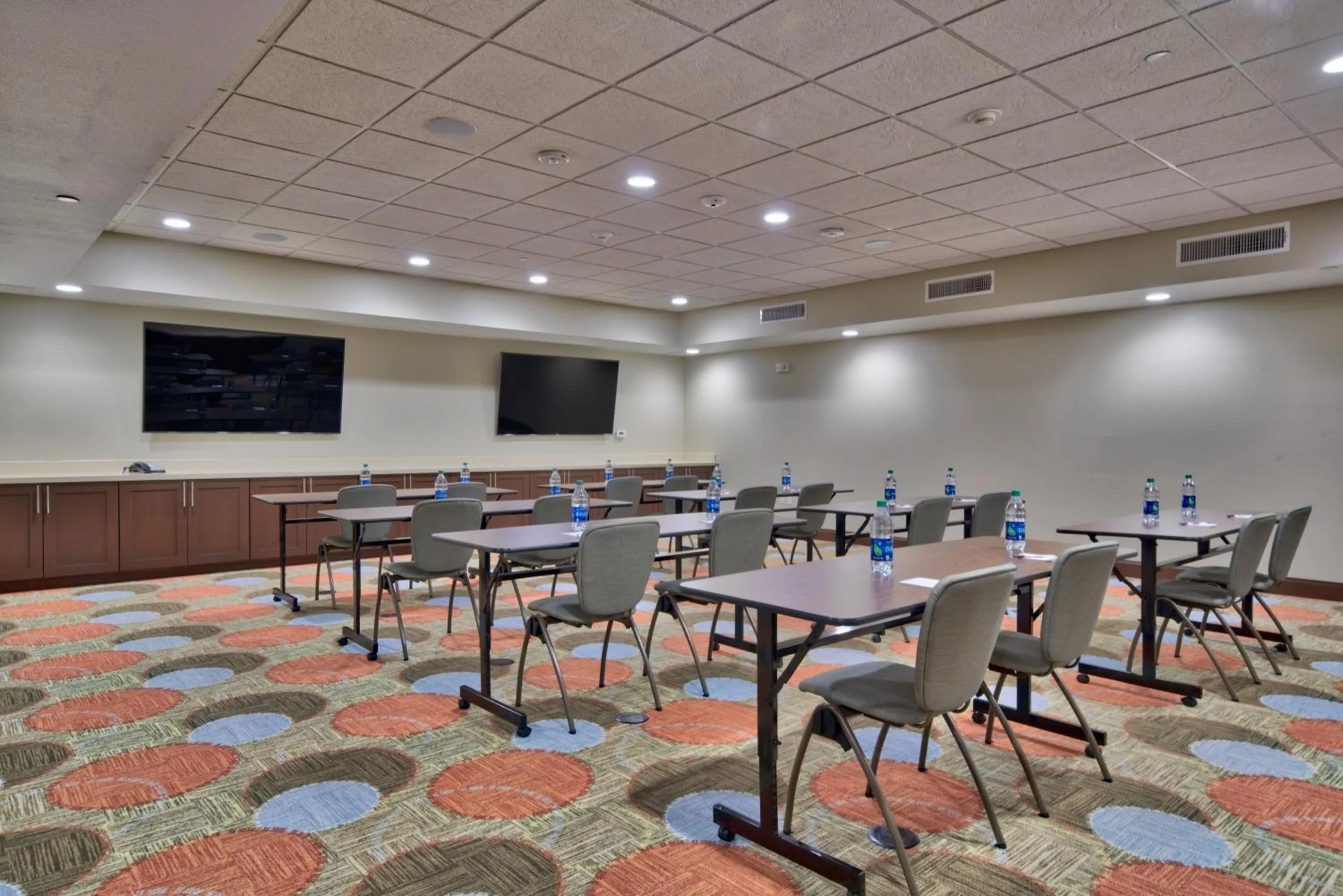 Meeting/conference room in Staybridge Suites Lubbock South by IHG