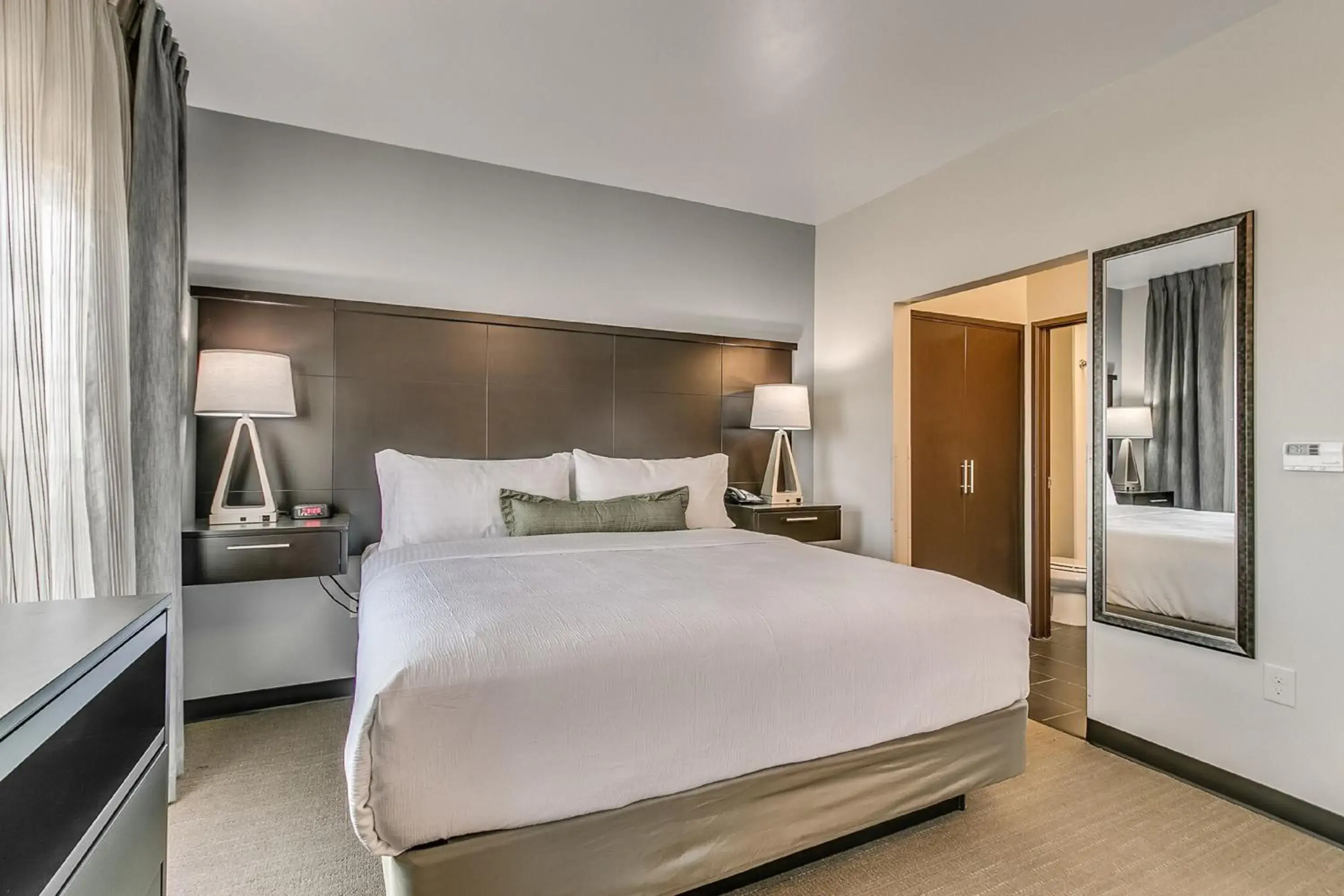 Bed in Staybridge Suites Lubbock South by IHG Bed in Staybridge Suites Lubbock South by IHG