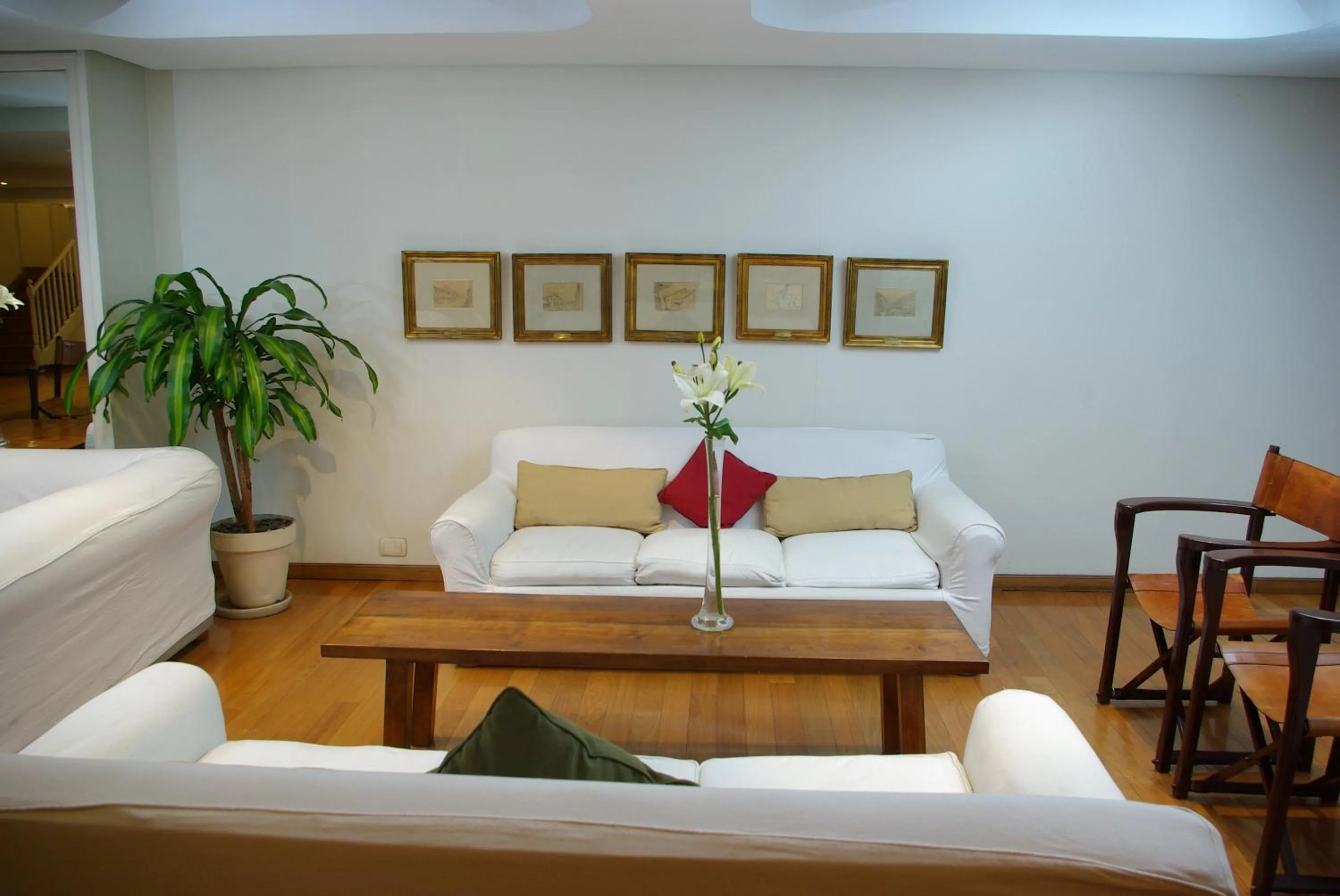 Communal lounge/ TV room, Bed in Loi Flats Buenos Aires