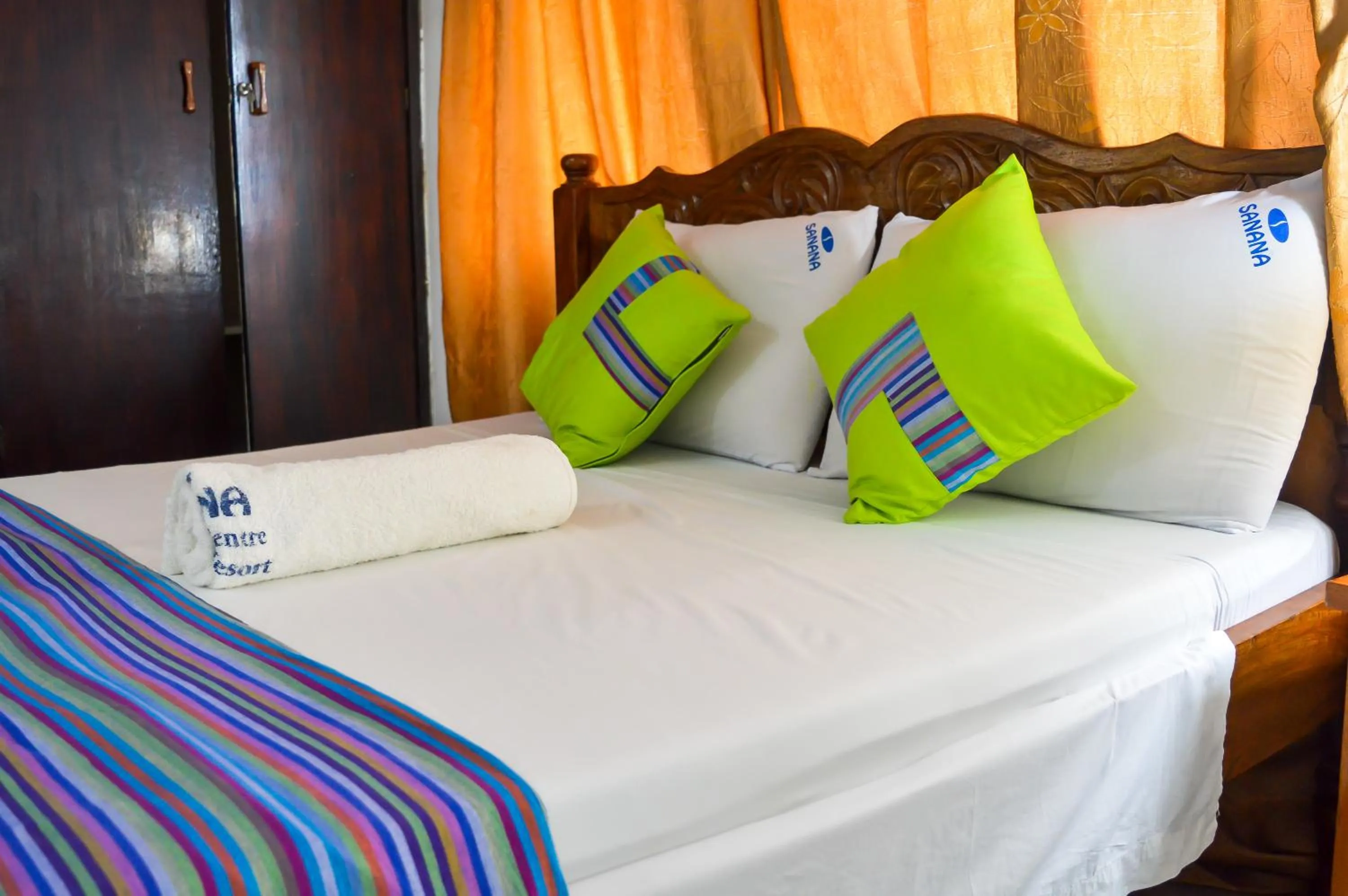 Bed in Sanana Conference Center and Holiday Resort