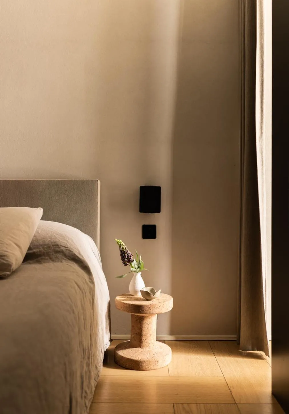 Bed in The Hamlet - Luxury Serviced Apartments