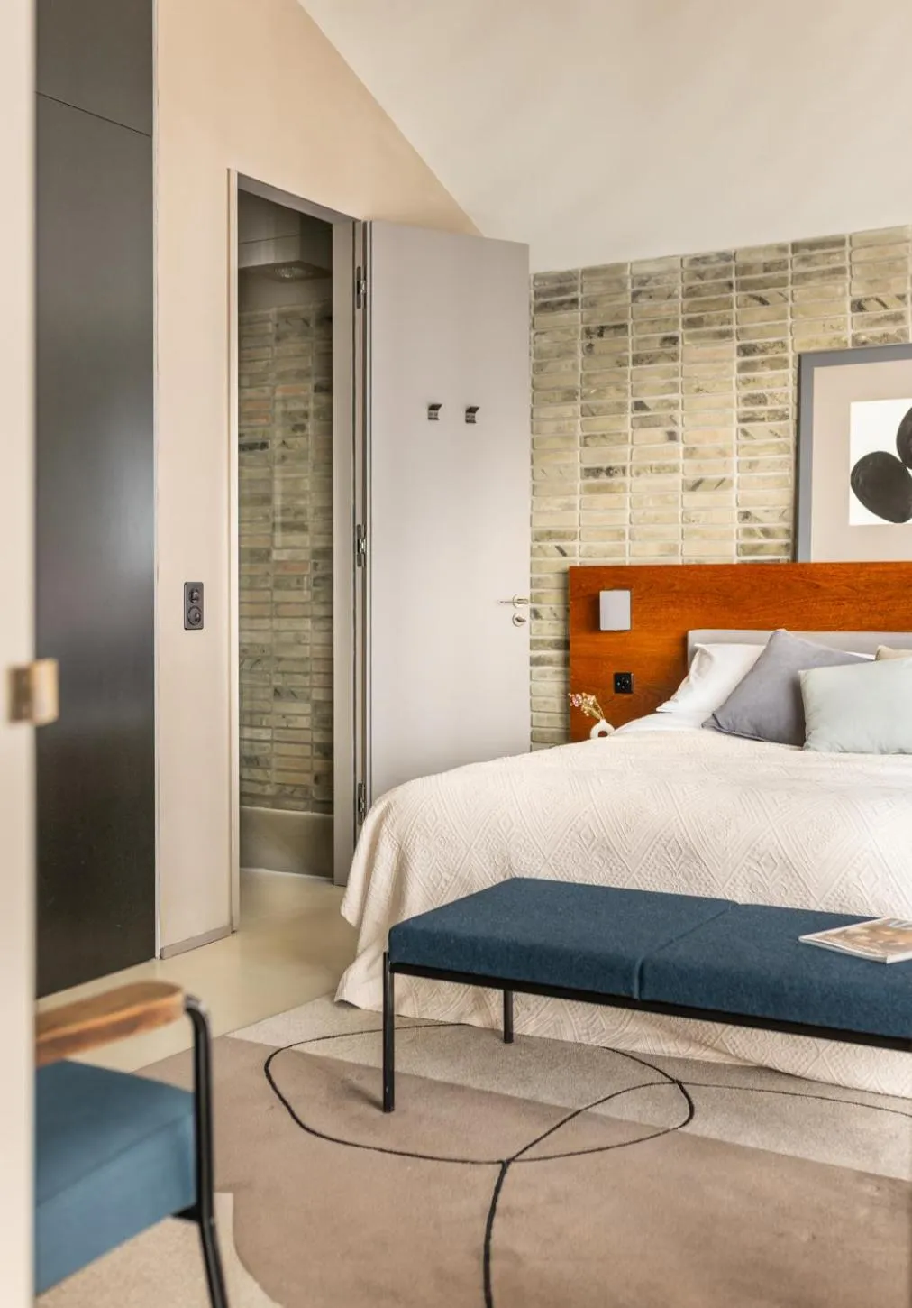 Bed in The Hamlet - Luxury Serviced Apartments