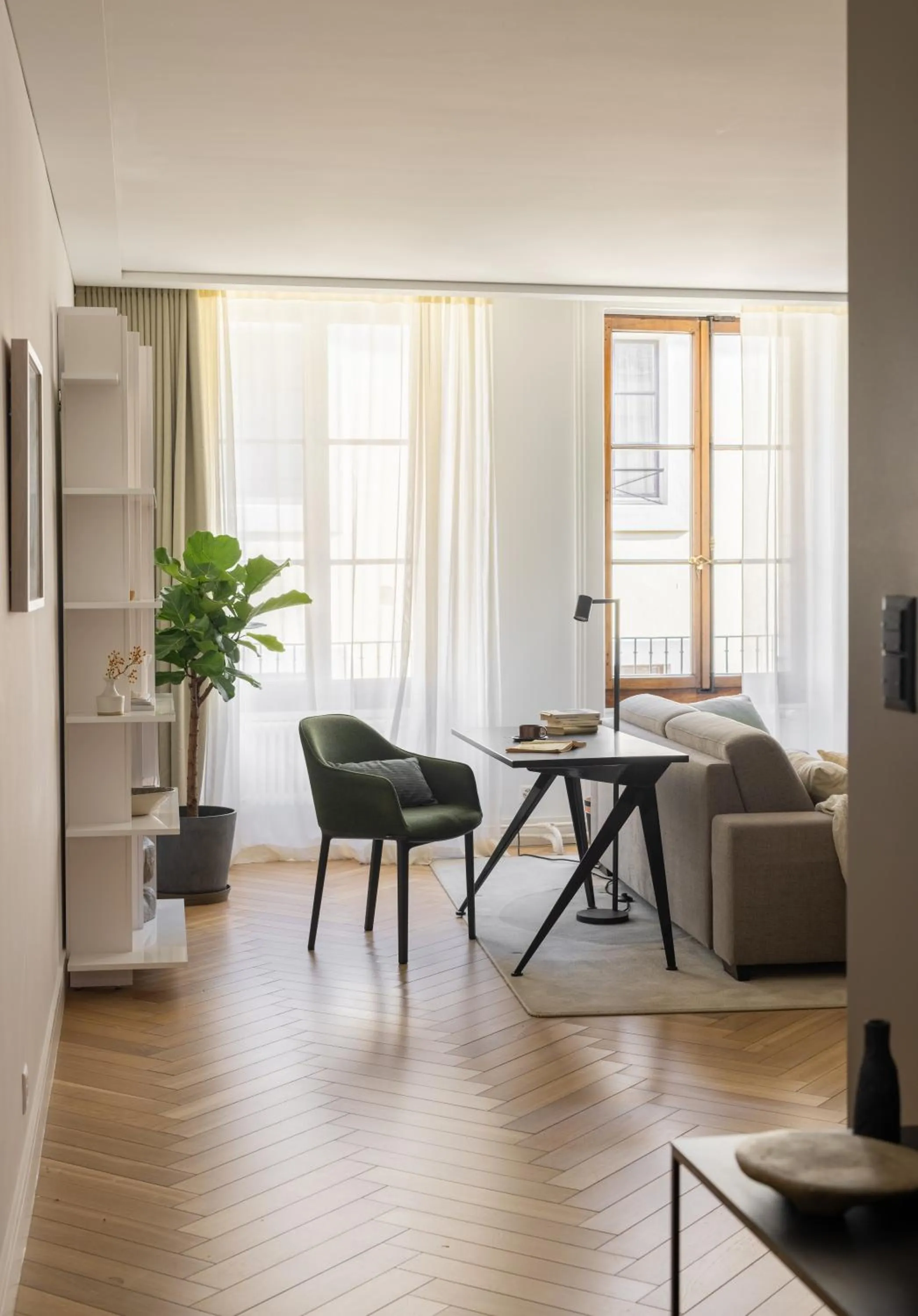 TV and multimedia in The Hamlet - Luxury Serviced Apartments