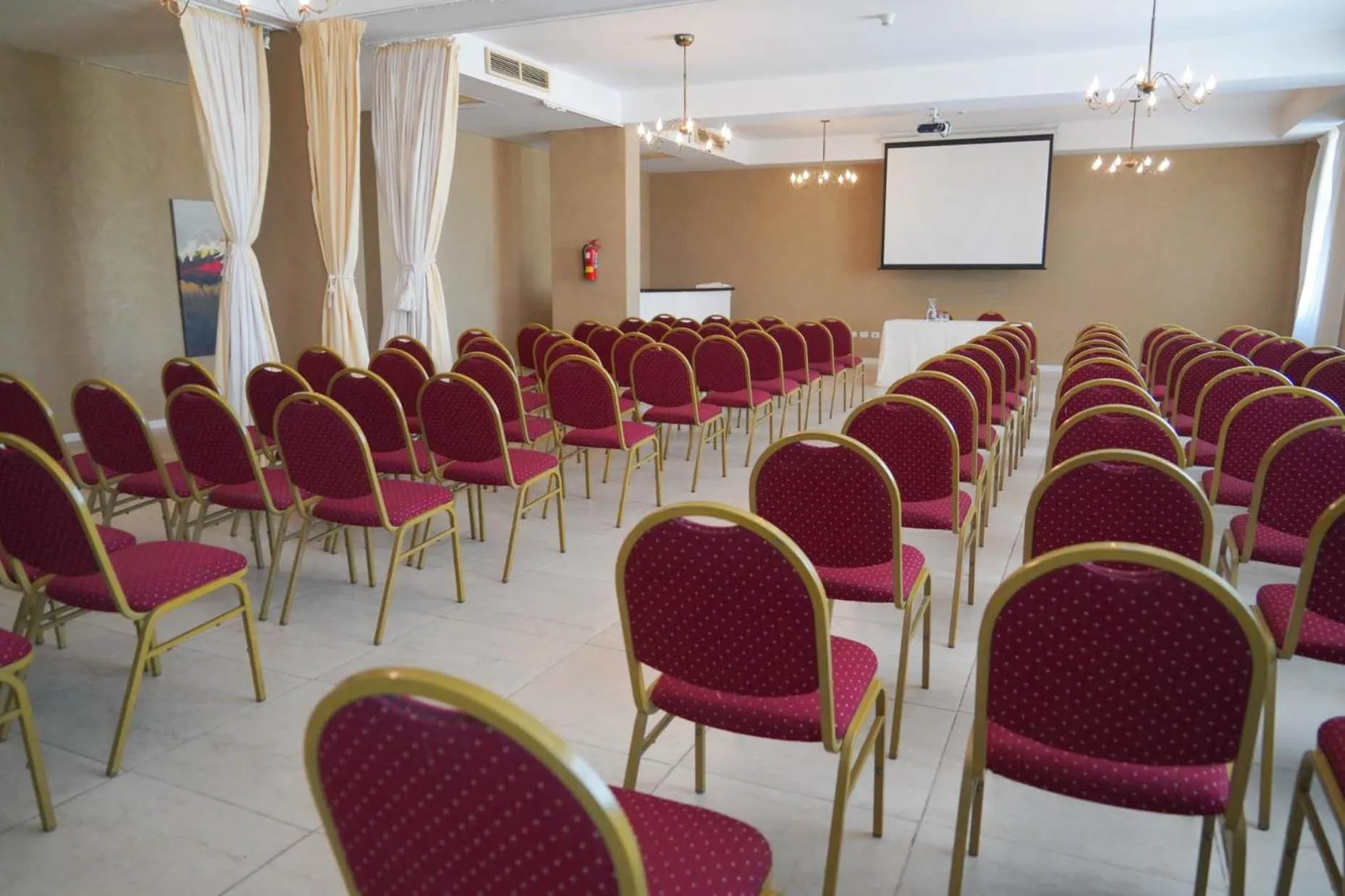 Meeting/conference room in Yene hue