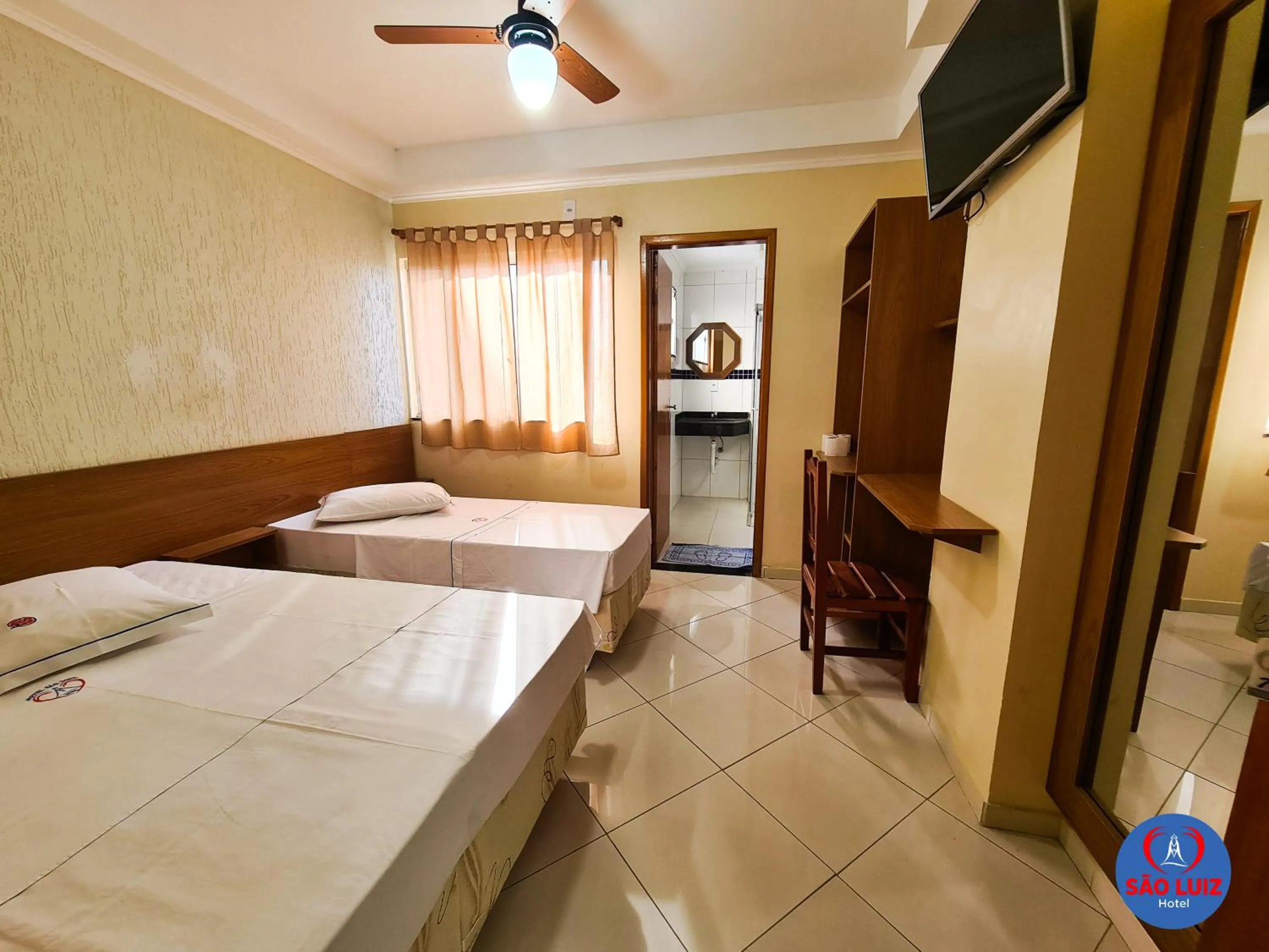 Photo of the whole room, Bed in Hotel São Luiz