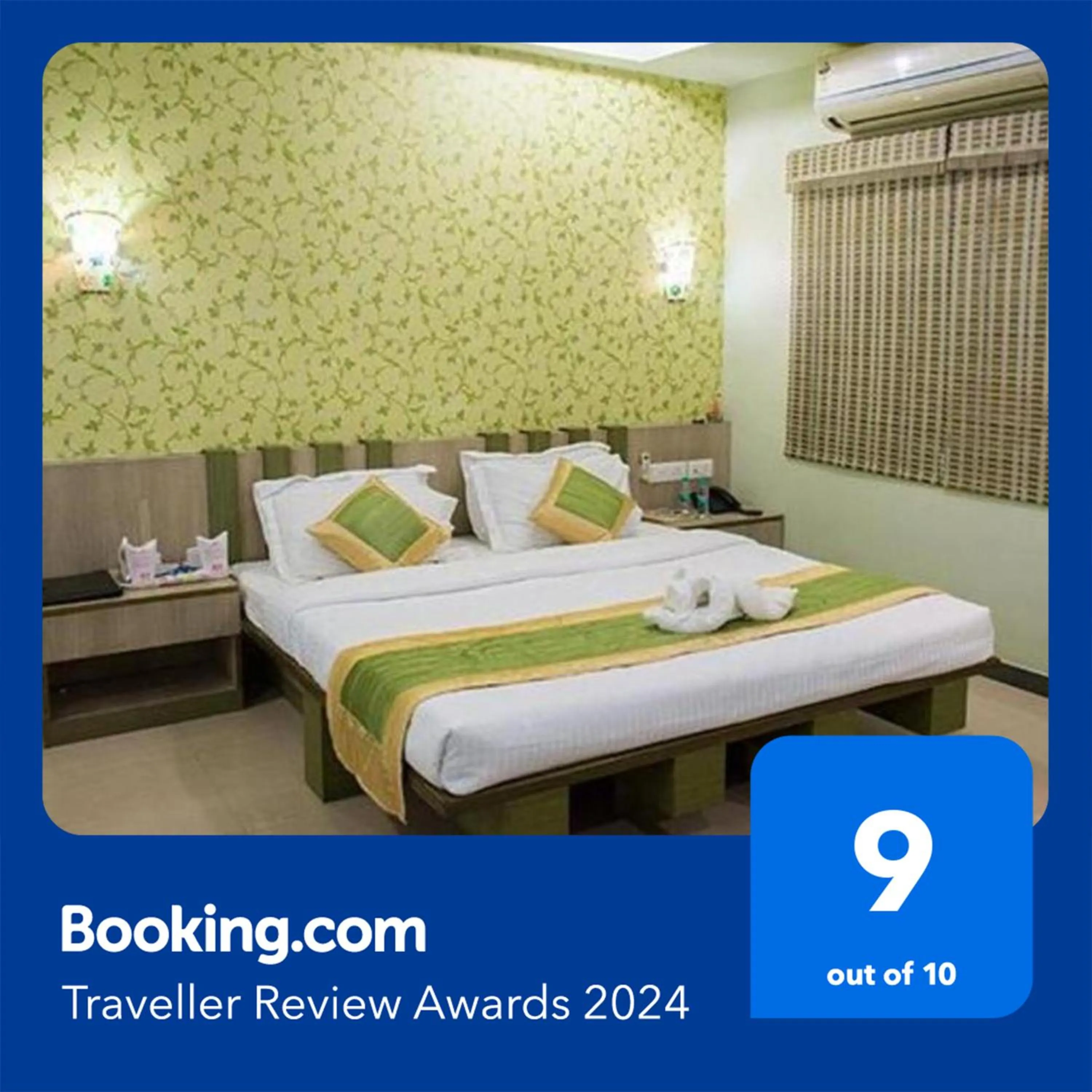 Bed in Vora Corporate Inn