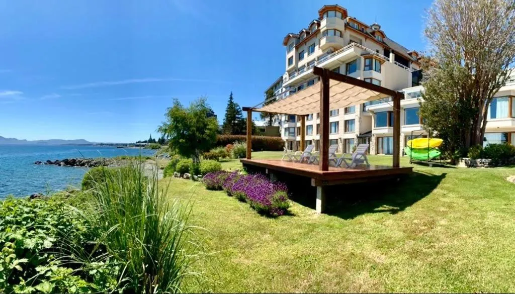 Garden in Cacique Inacayal Lake Hotel & Spa