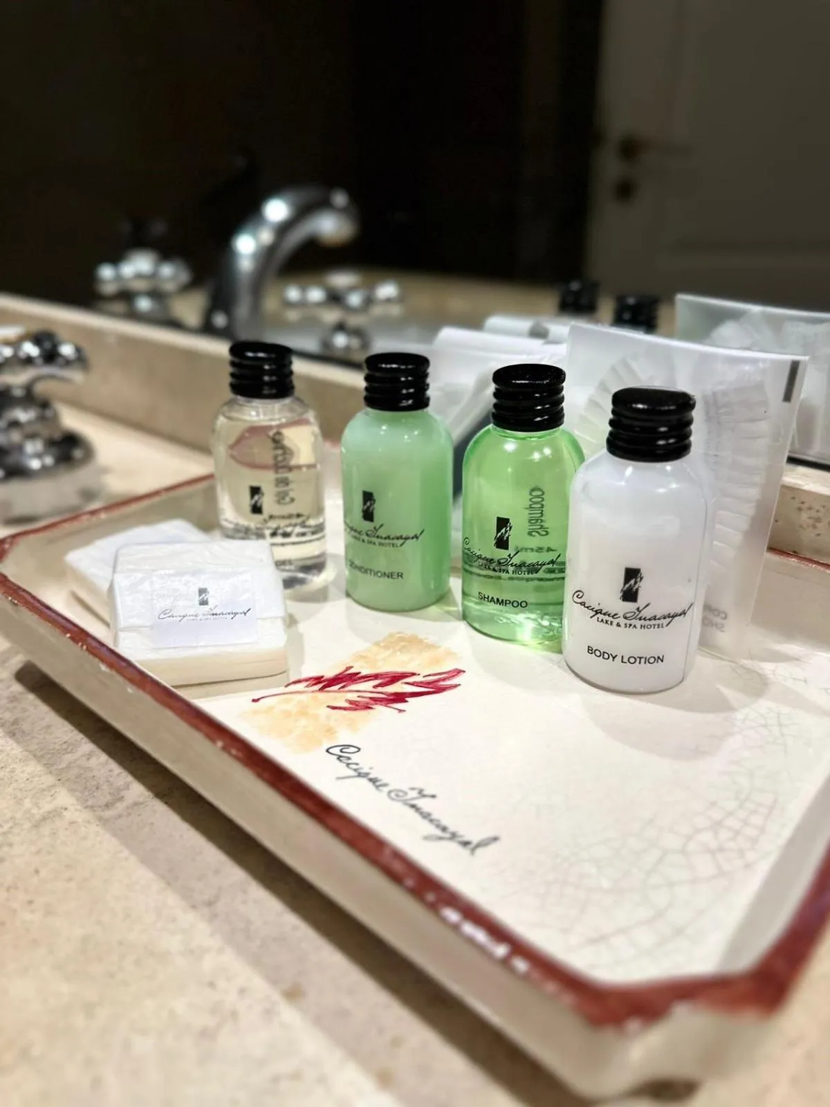 Bathroom in Cacique Inacayal Lake Hotel & Spa