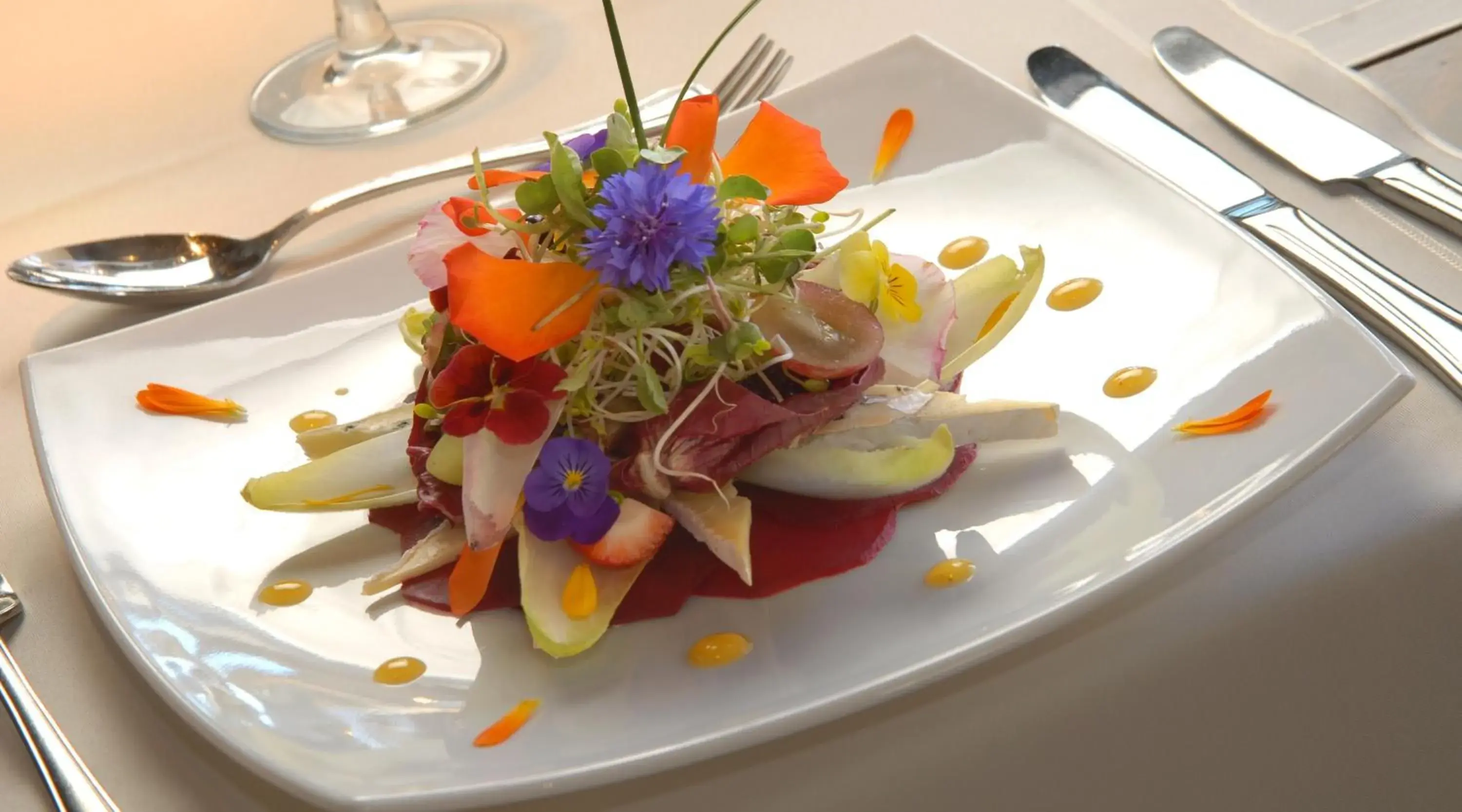 Restaurant/places to eat in Cacique Inacayal Lake Hotel & Spa Restaurant/places to eat in Cacique Inacayal Lake Hotel & Spa