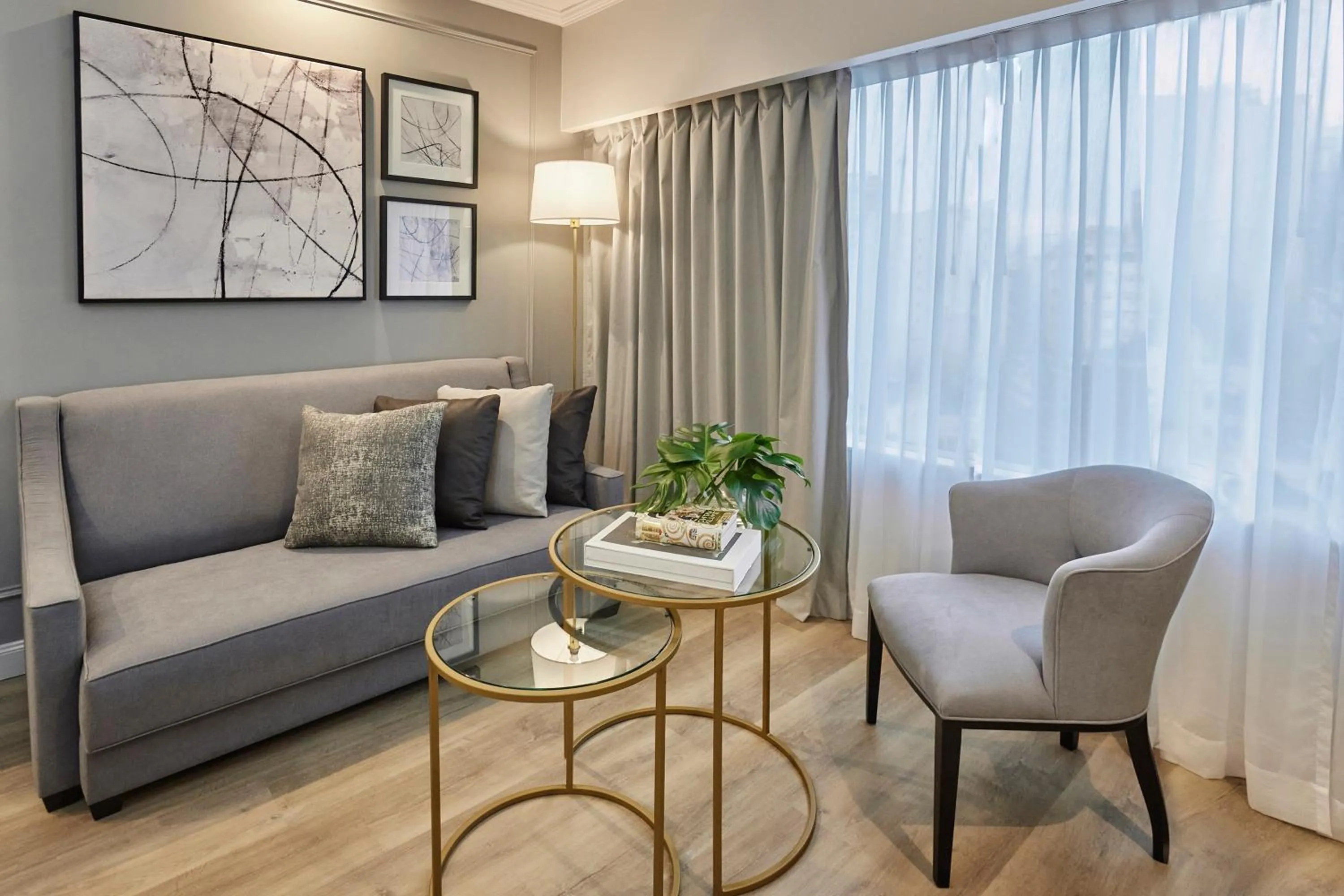 Seating area in Emperador Hotel Buenos Aires