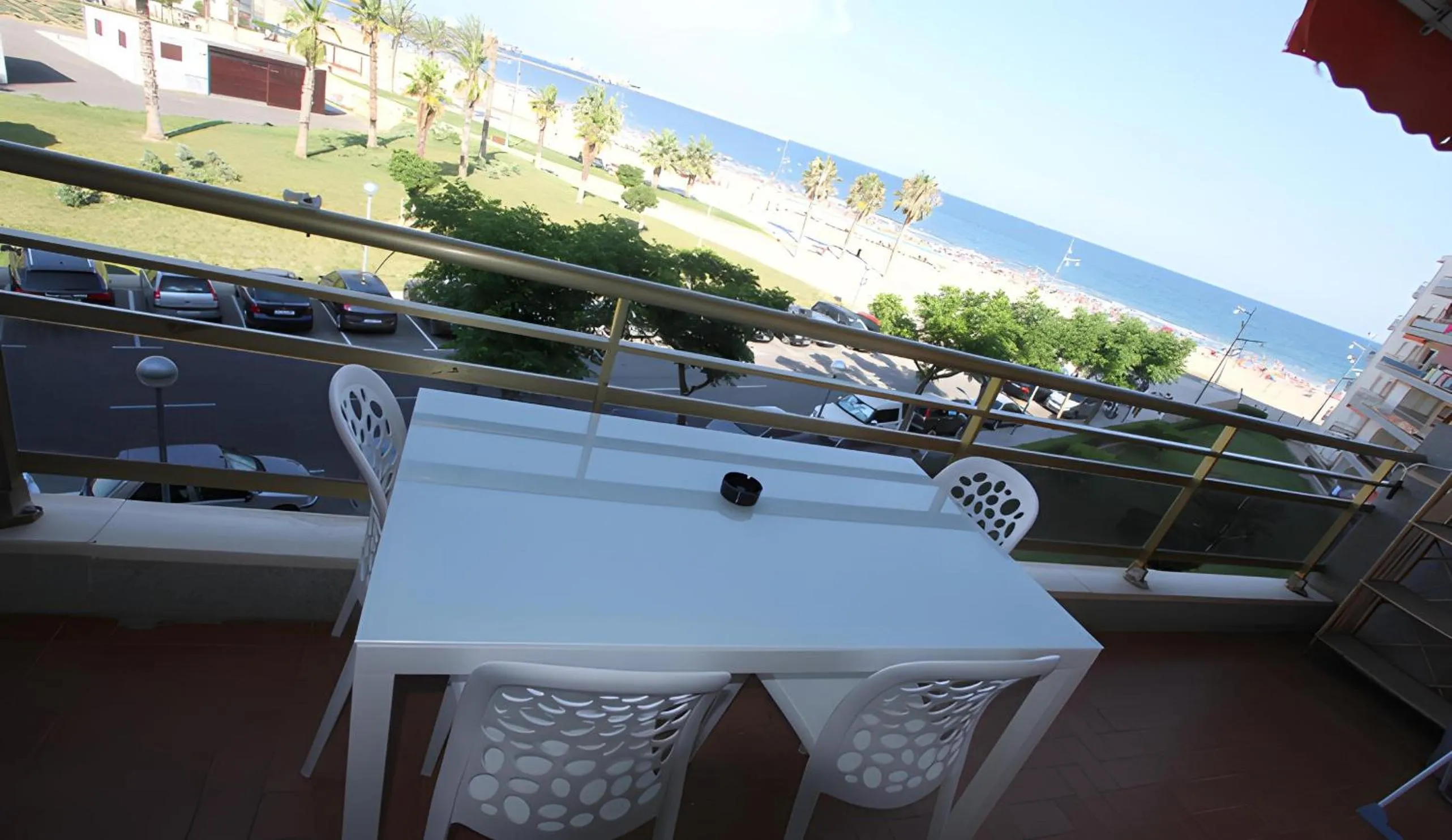 For a Stay Pineda Mar