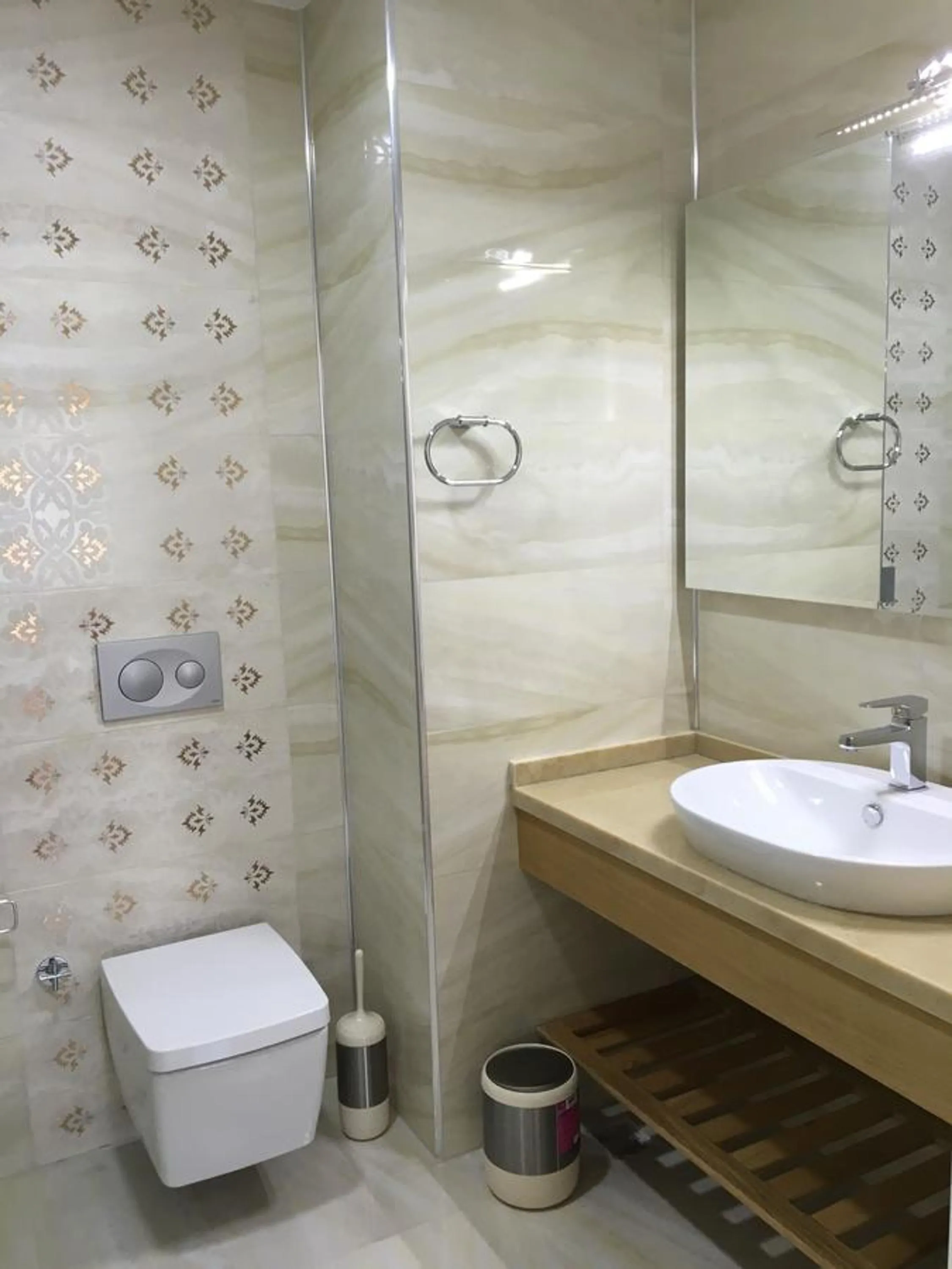 Bathroom in Clementin Suits Sigacık