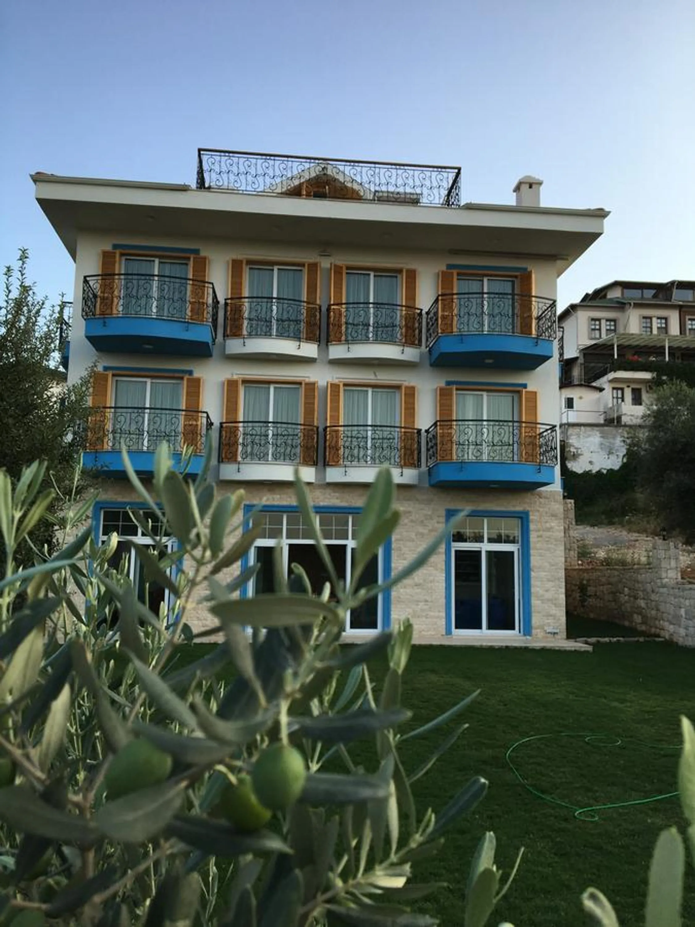Property building in Clementin Suits Sigacık