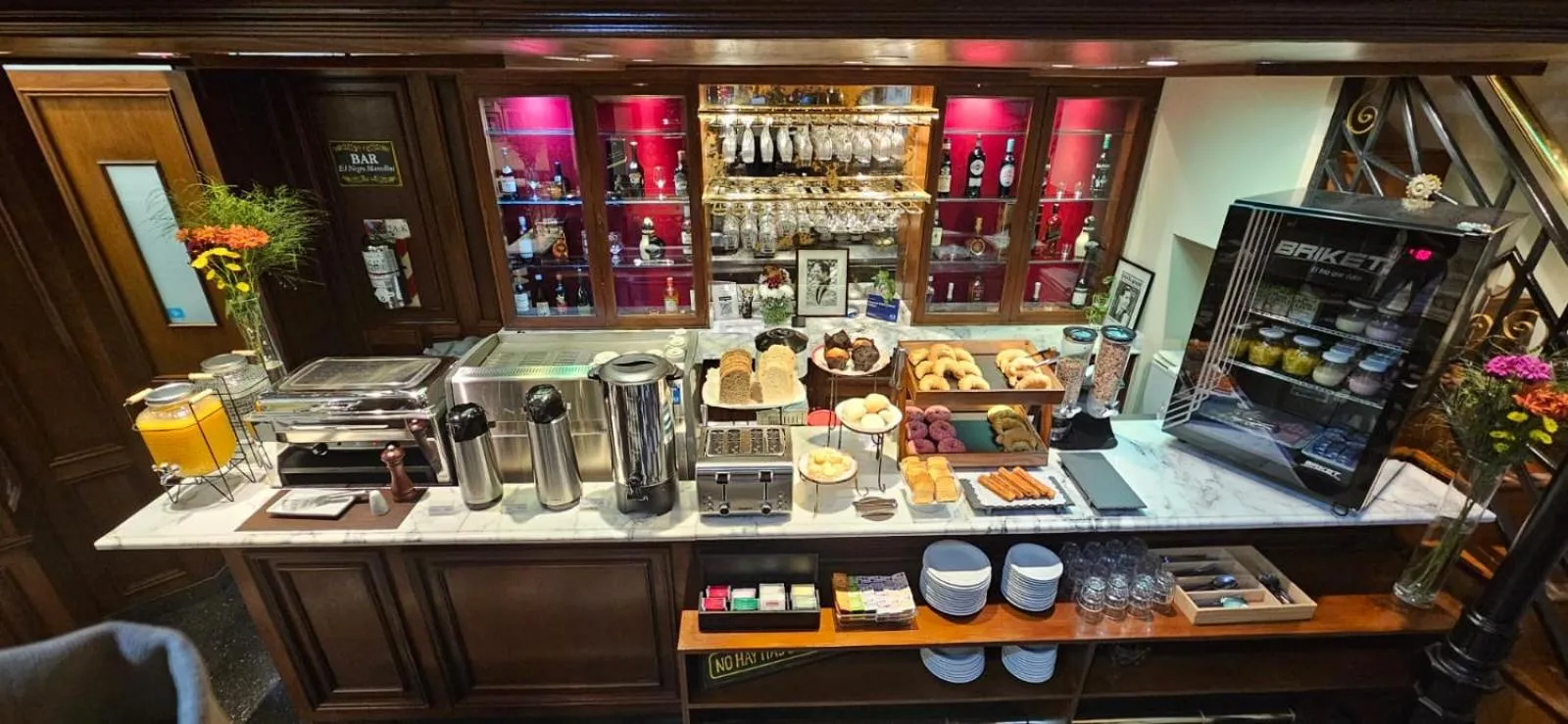 Breakfast in Tanguero Hotel Boutique Antique