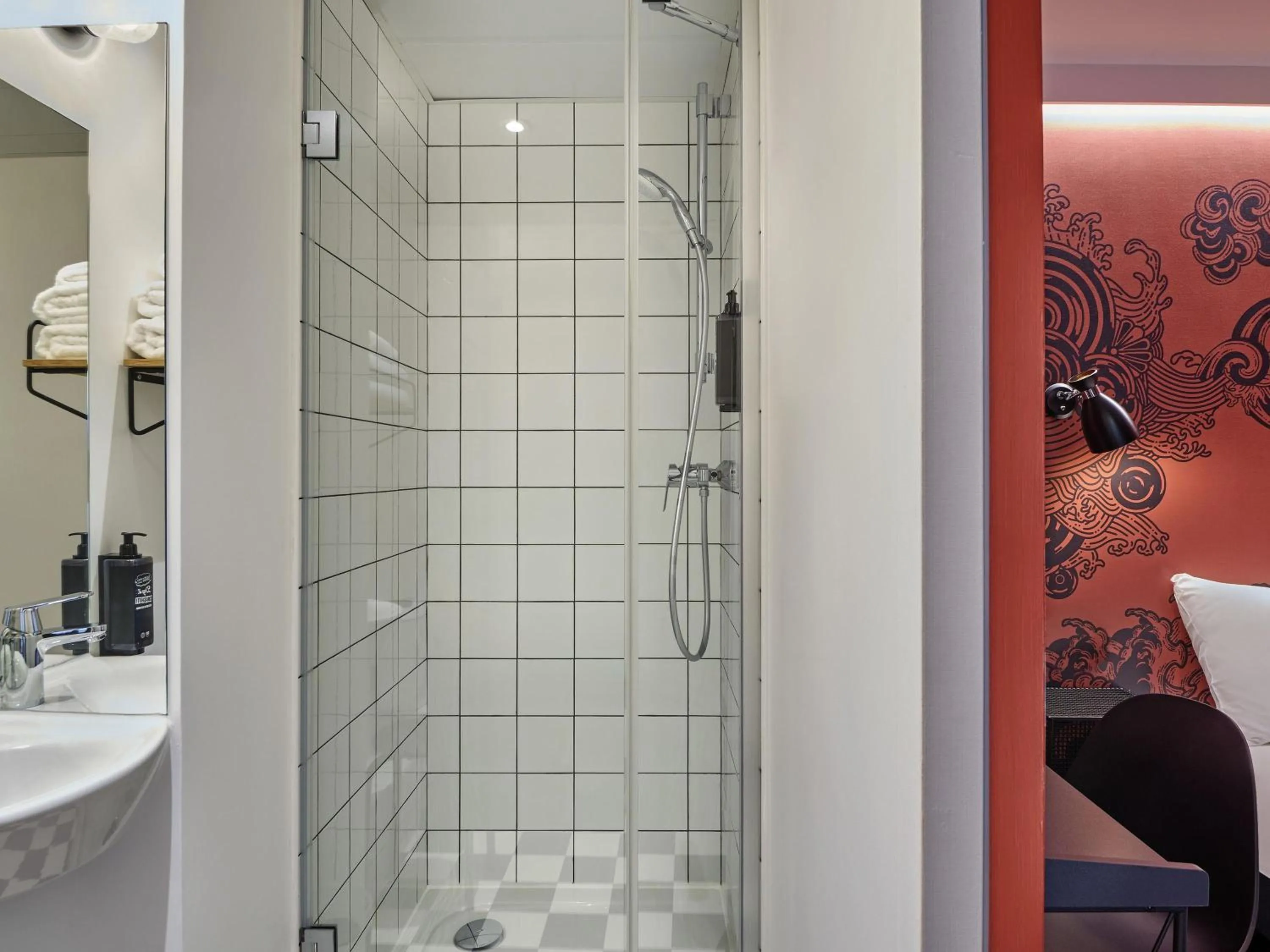 Bedroom in Ibis Styles Paris Gare de l'Est Magenta