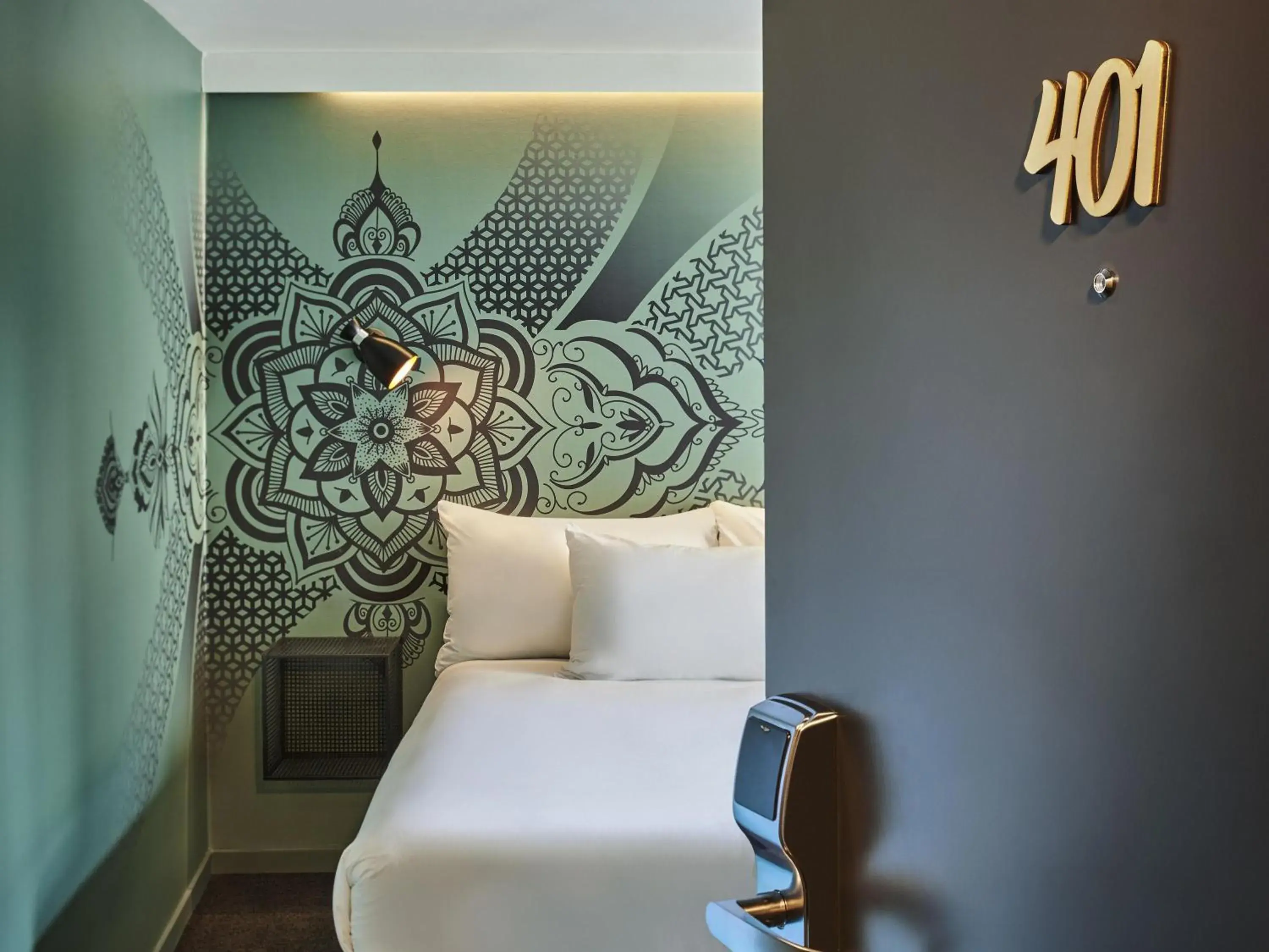 Standard Single Room in Ibis Styles Paris Gare de l'Est Magenta Standard Single Room in Ibis Styles Paris Gare de l'Est Magenta