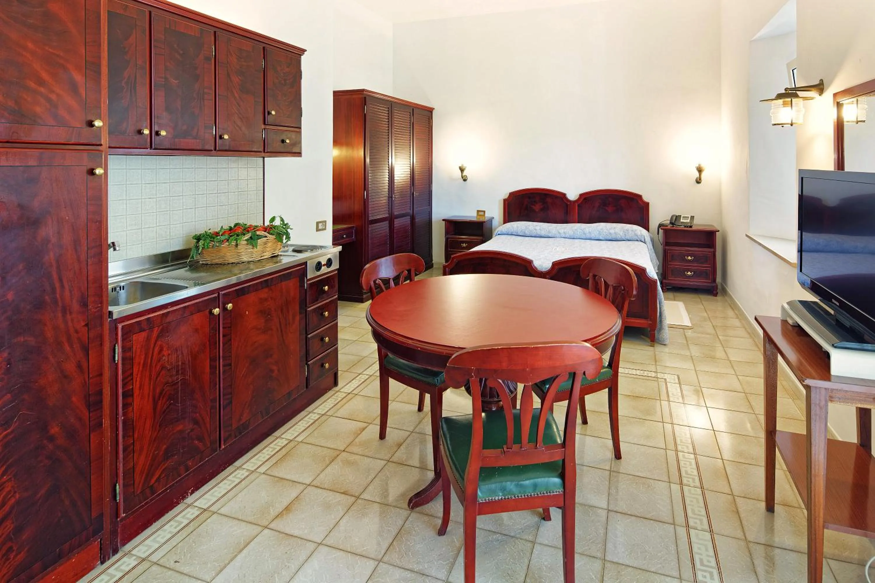 Kitchen or kitchenette in Parco Smeraldo Appartamenti