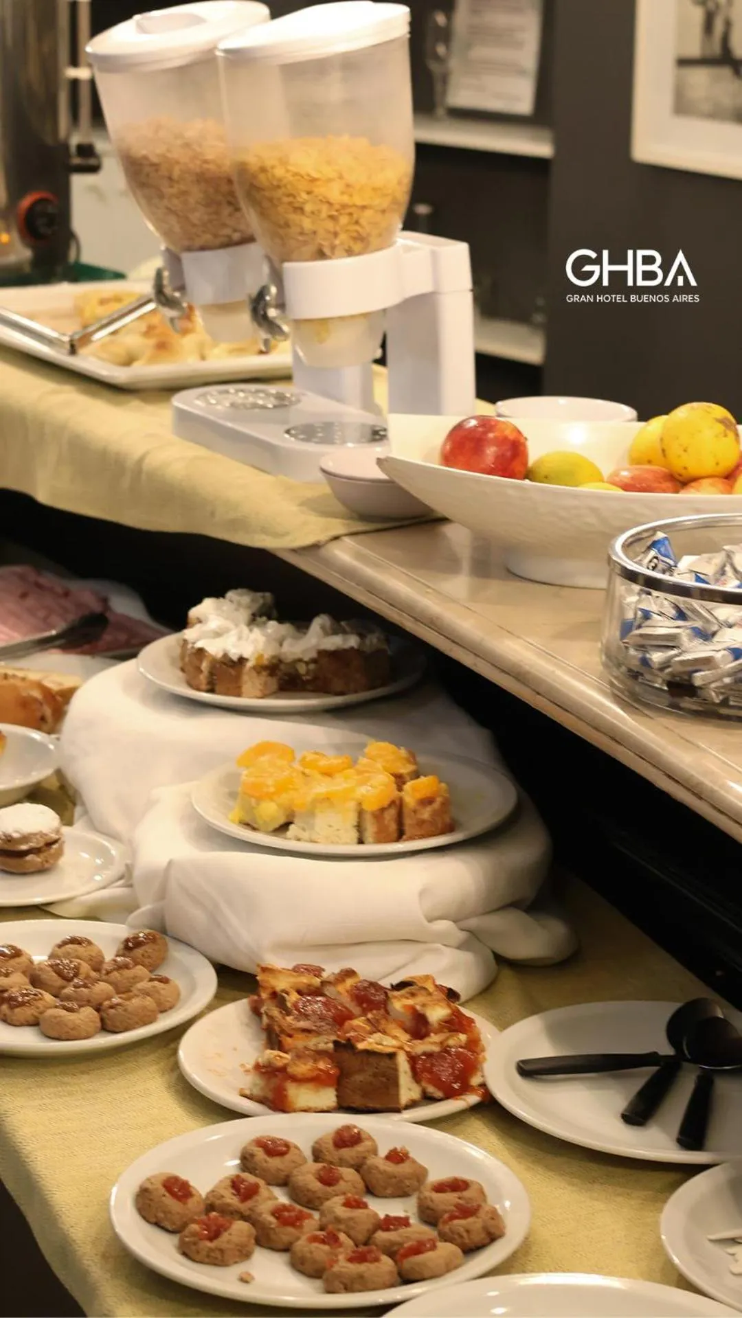 Breakfast in Gran Hotel Buenos Aires