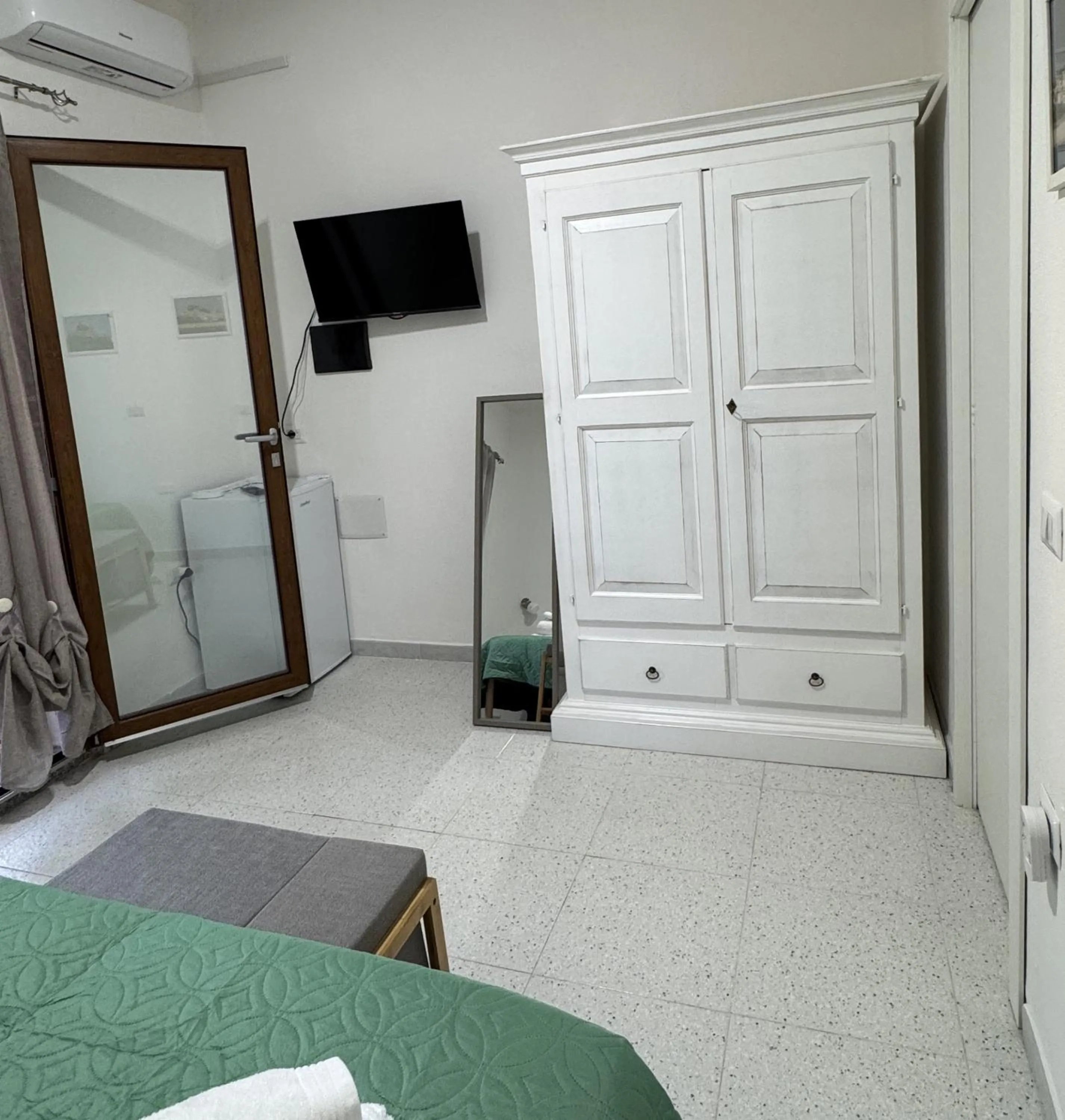 B&B Feronia