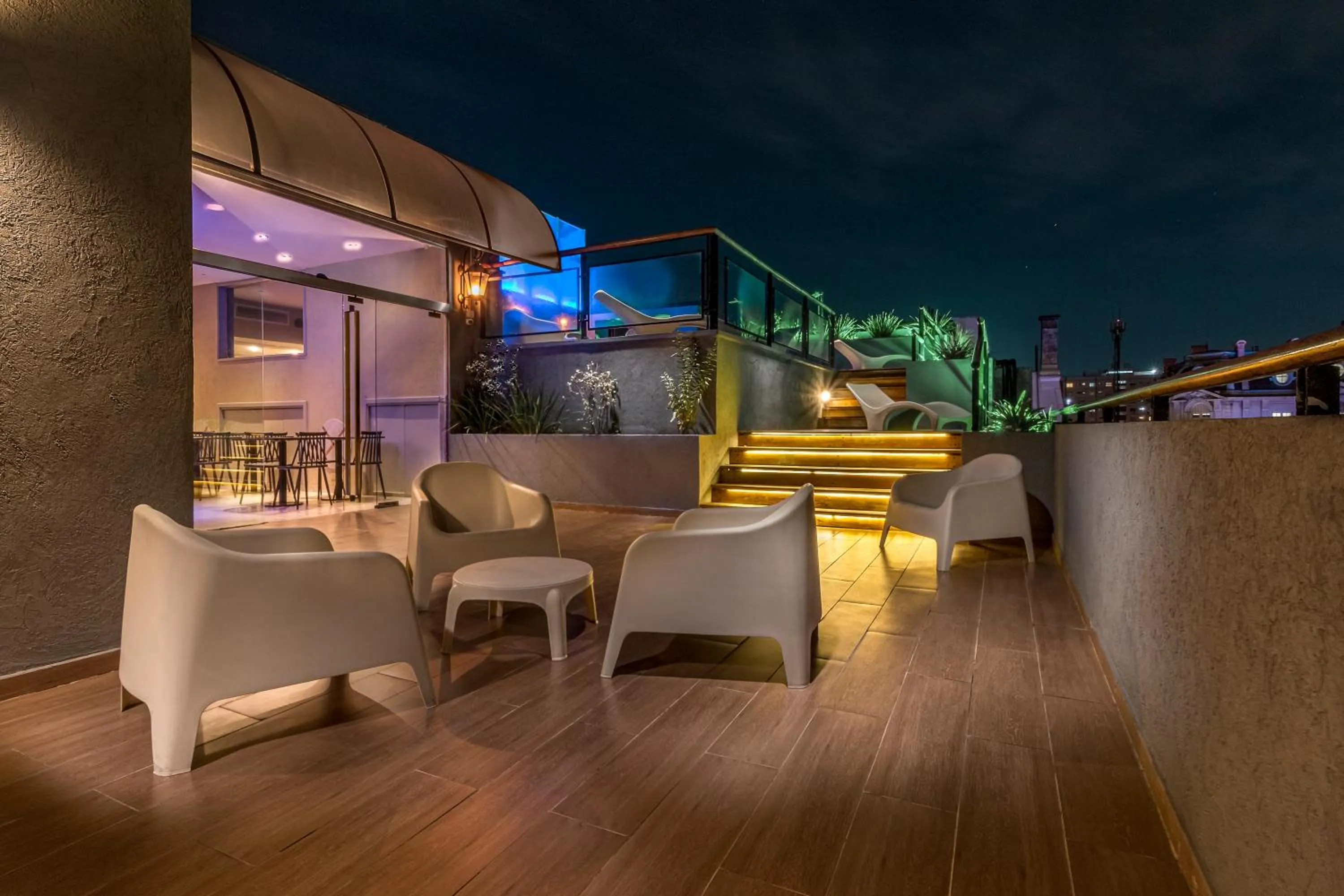 Balcony/Terrace in Up América Plaza