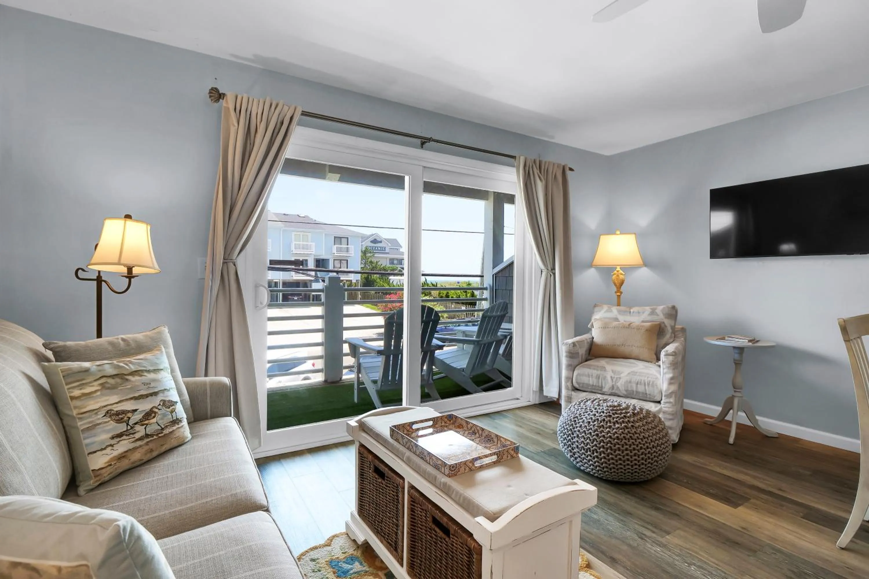 Living room in Sandpeddler Inn and Suites