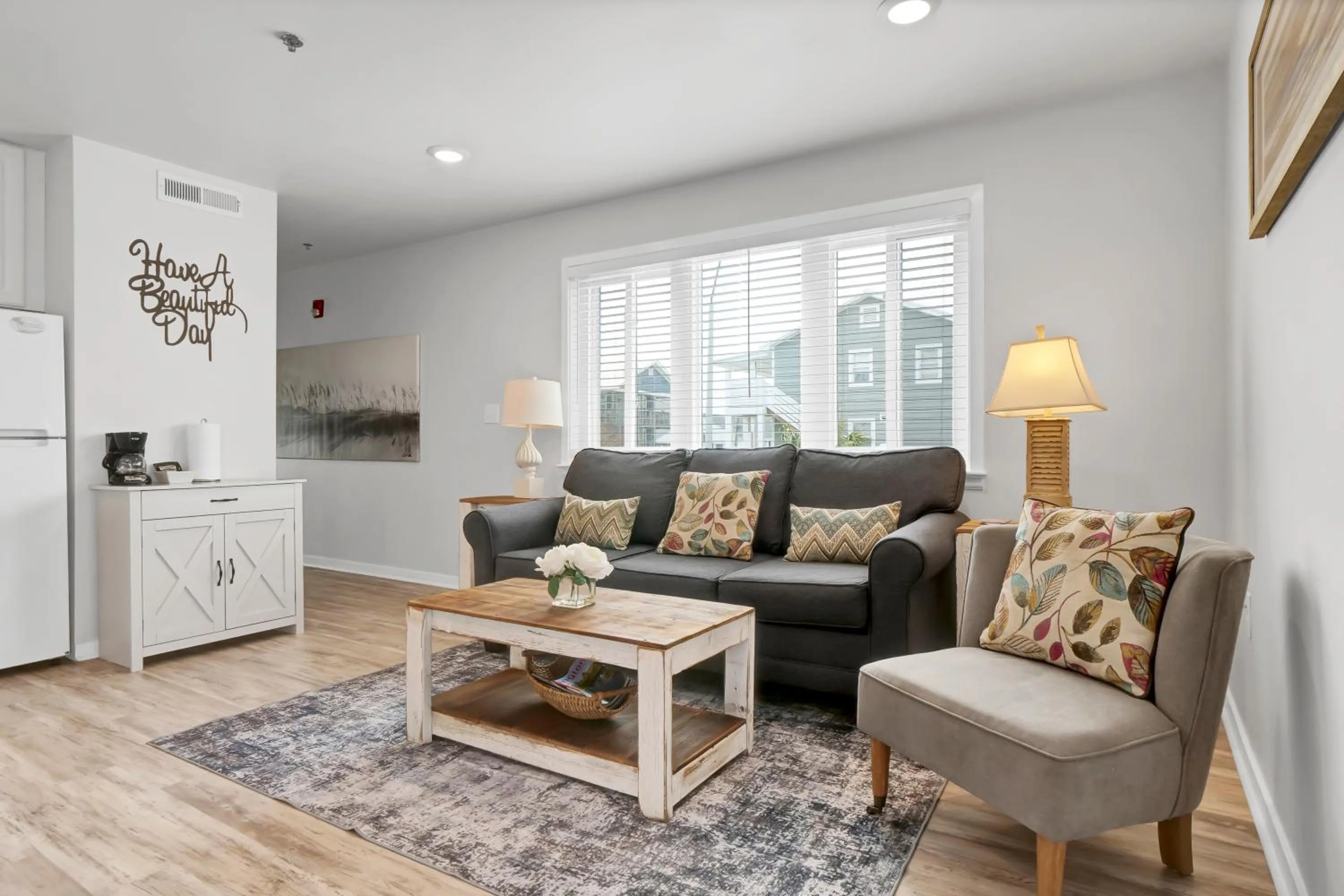 Living room in Sandpeddler Inn and Suites
