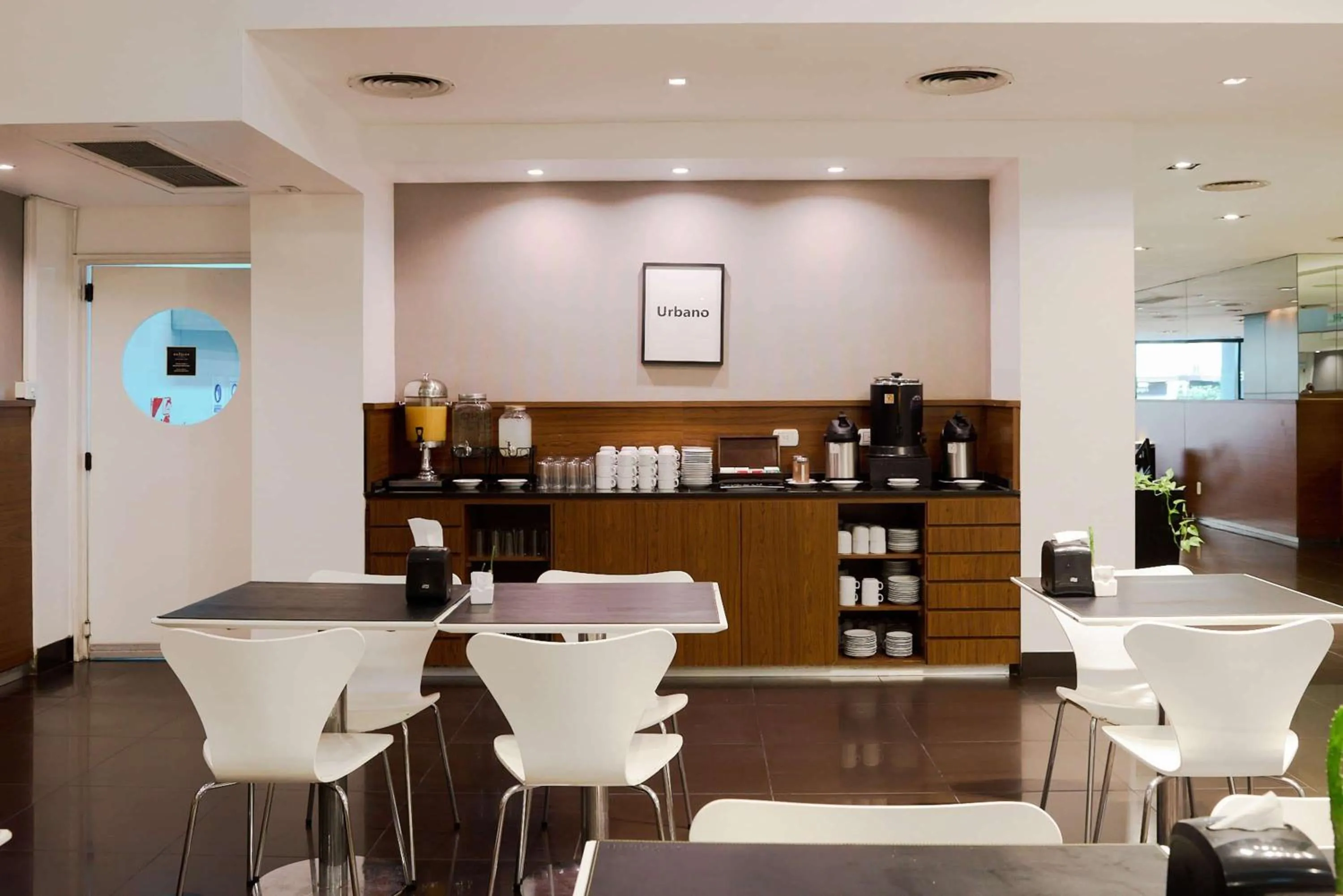 Restaurant/places to eat in Dazzler by Wyndham Buenos Aires Maipu