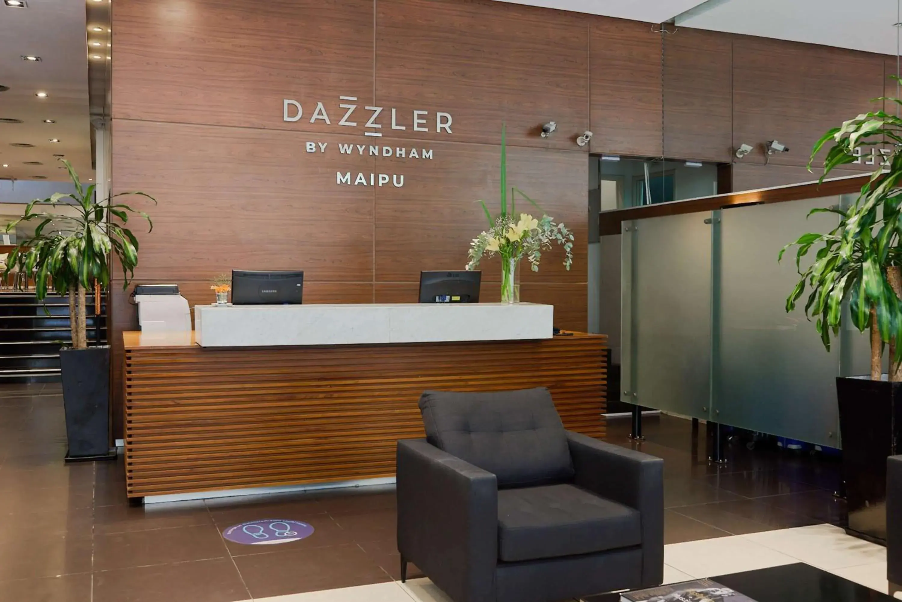 Lobby or reception in Dazzler by Wyndham Buenos Aires Maipu Lobby or reception in Dazzler by Wyndham Buenos Aires Maipu