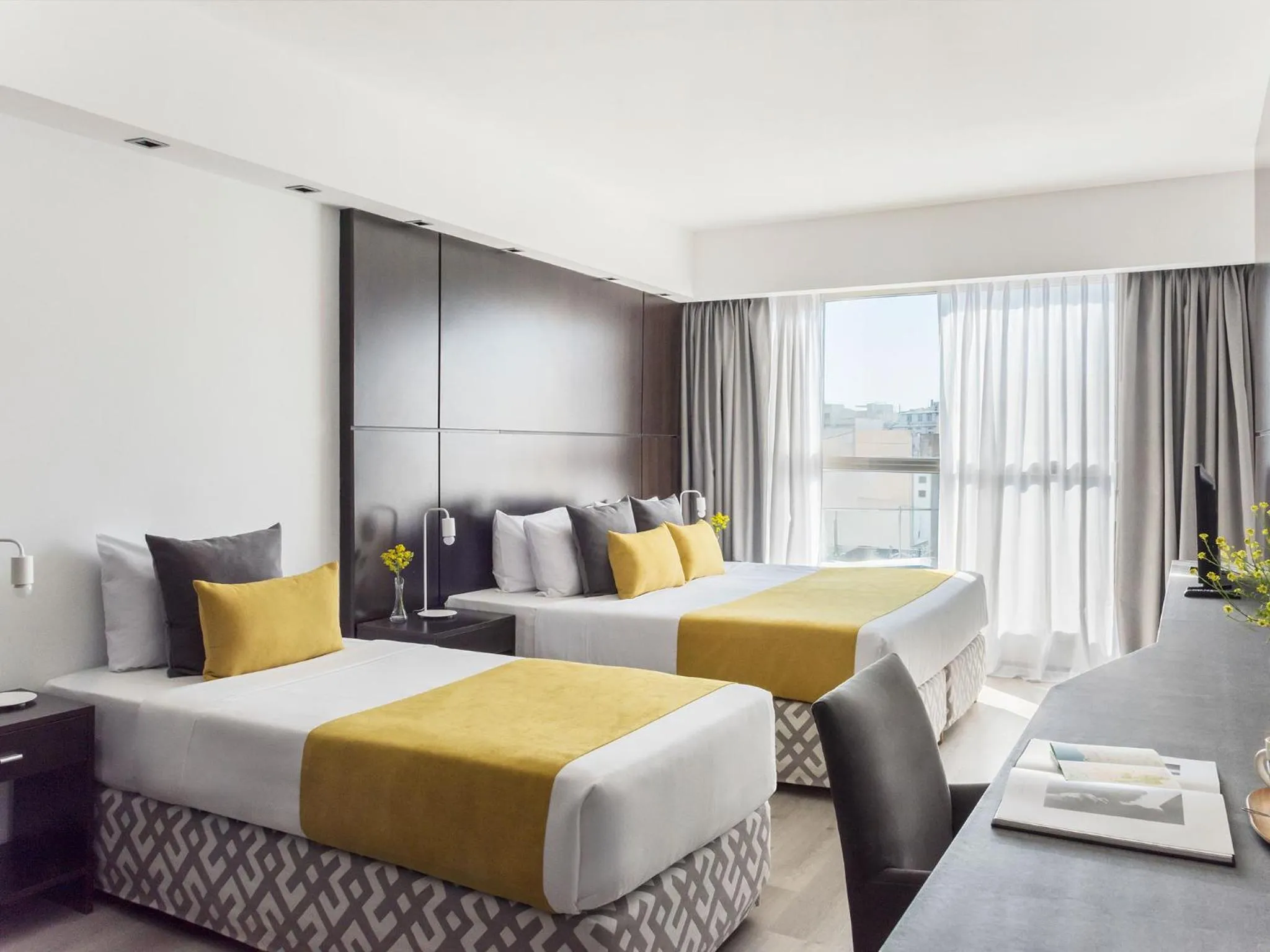 Bed in HTL City Baires