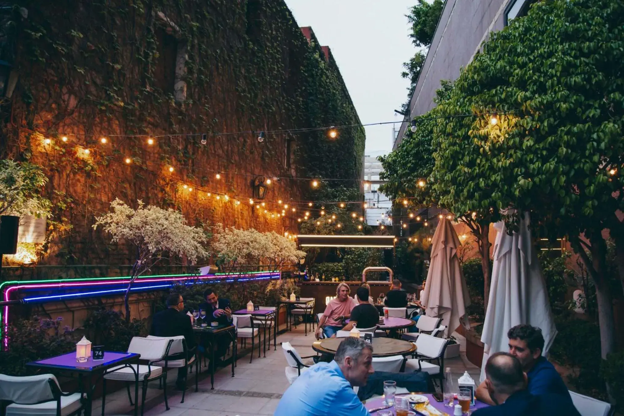 Lounge or bar in InterContinental Buenos Aires by IHG Lounge or bar in InterContinental Buenos Aires by IHG