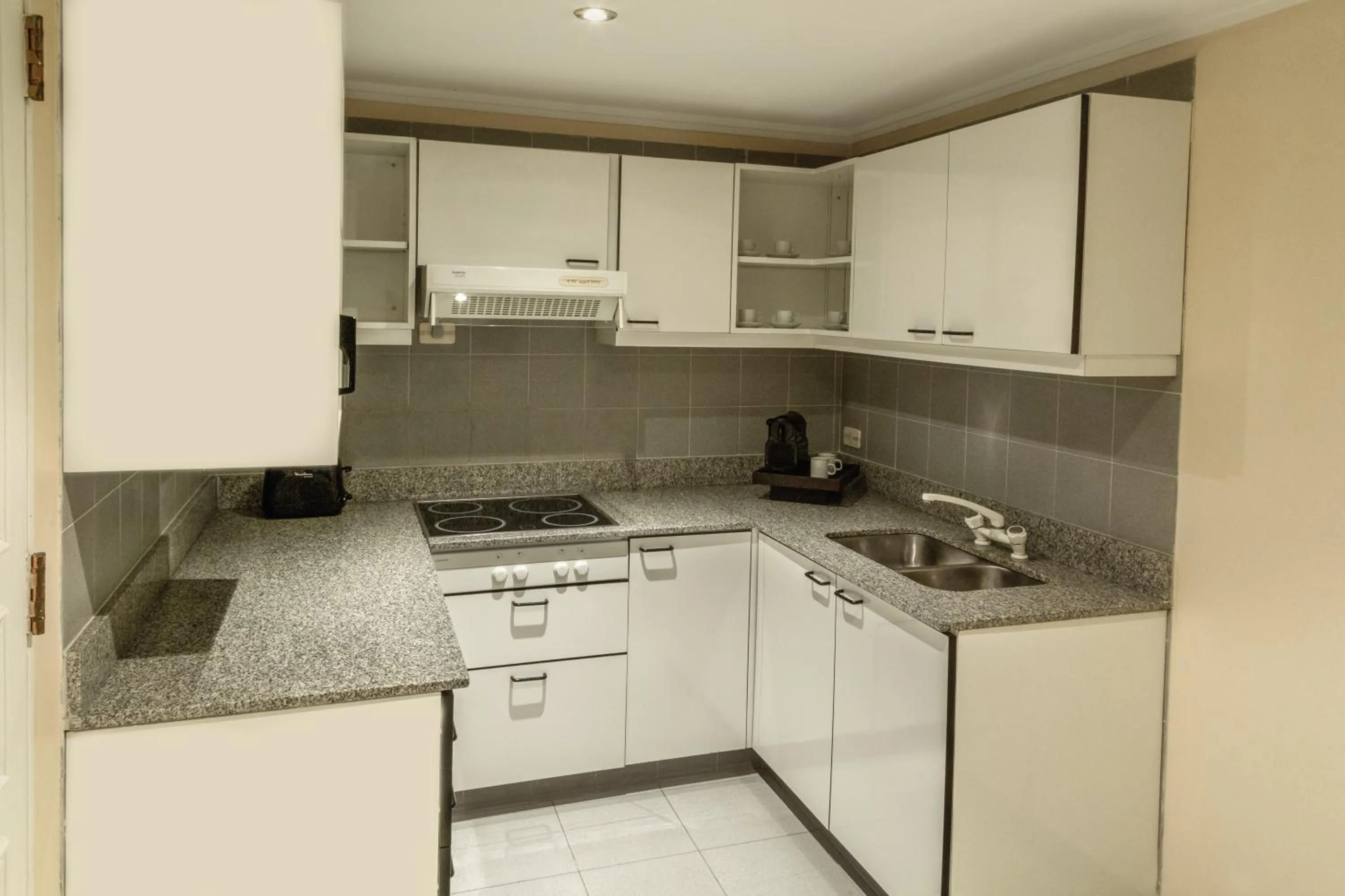 Photo of the whole room in InterContinental Buenos Aires by IHG