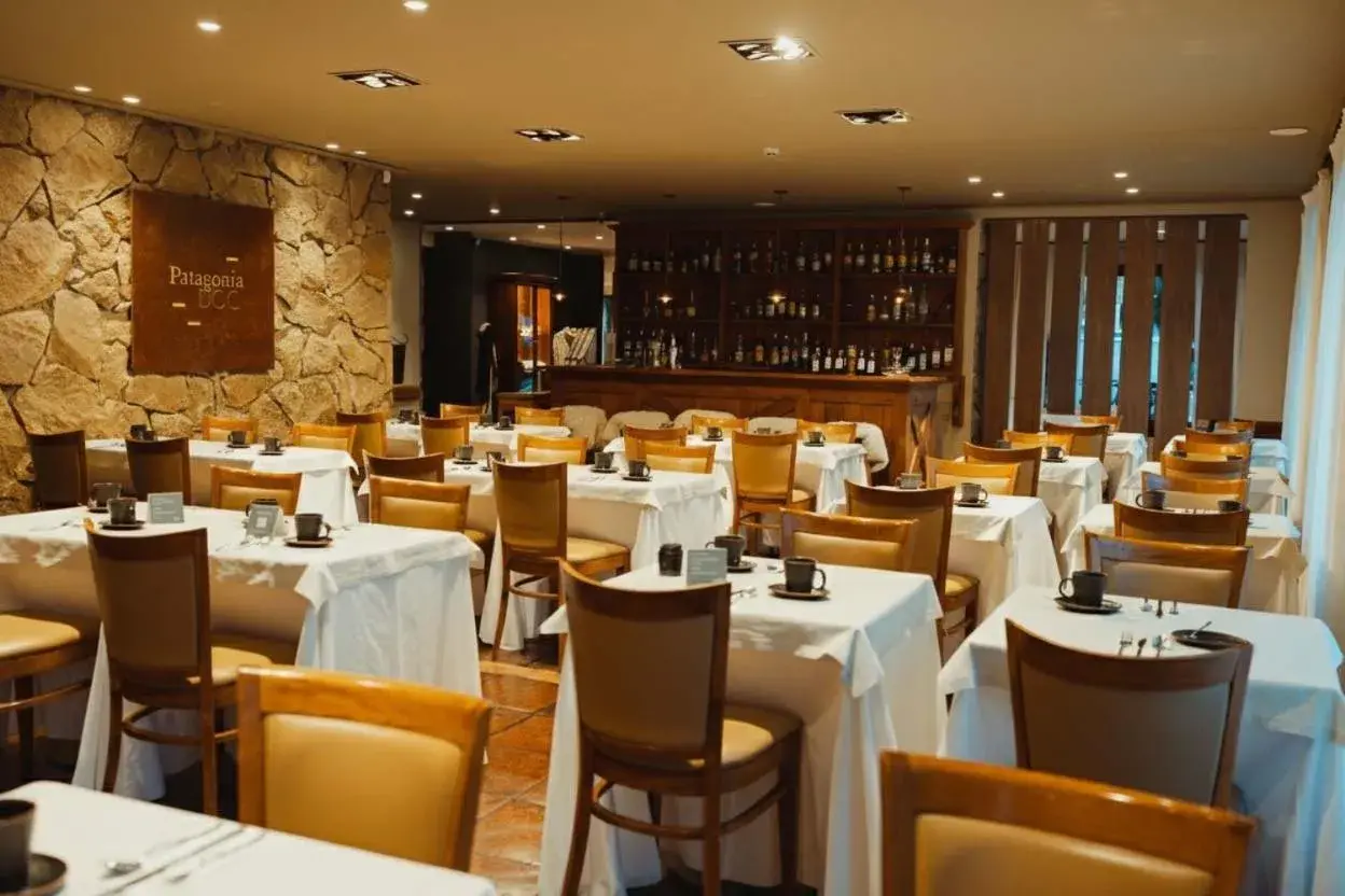 Restaurant/places to eat in Calafate Parque Hotel Restaurant/places to eat in Calafate Parque Hotel