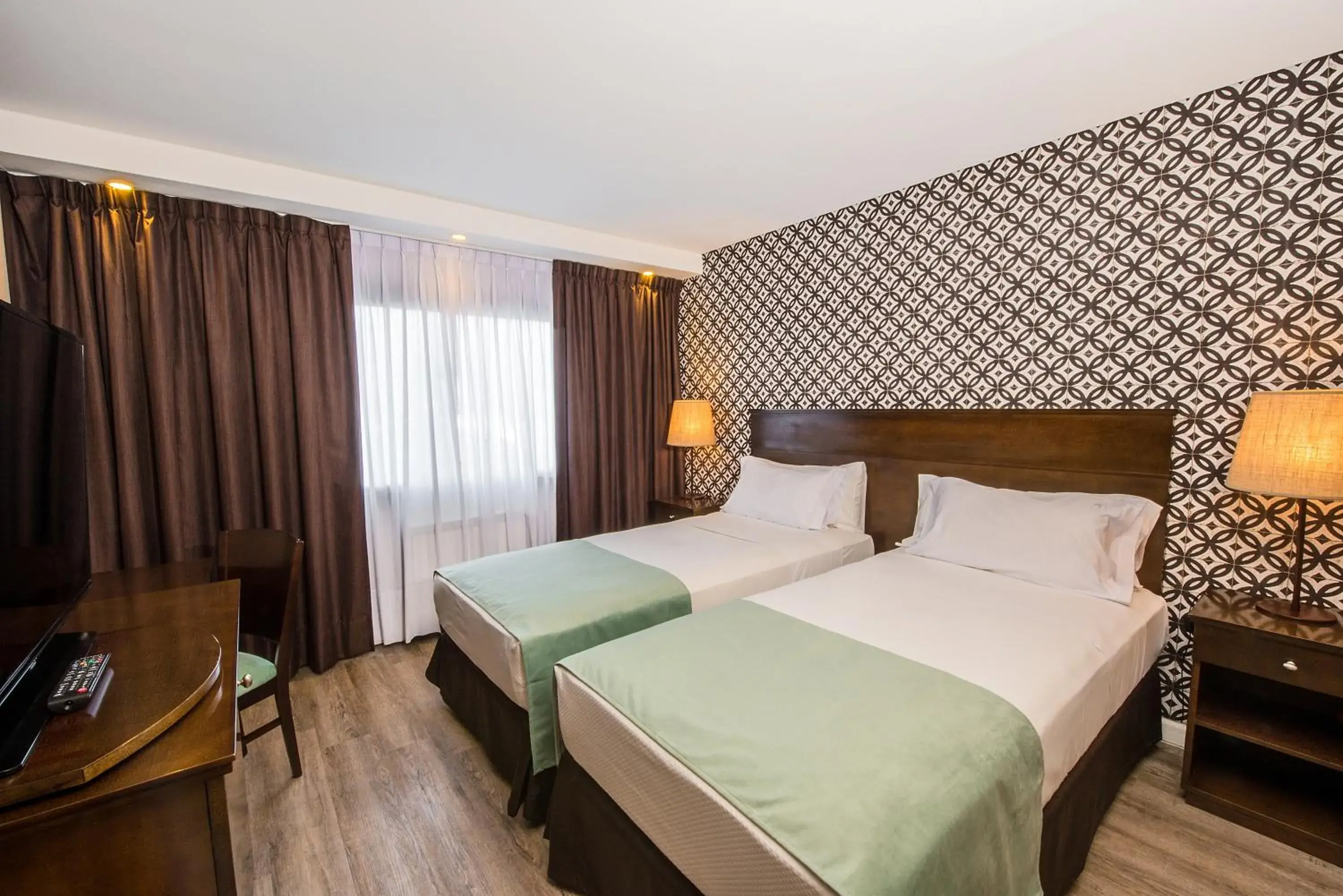 Lobby or reception, Bed in Calafate Parque Hotel Lobby or reception, Bed in Calafate Parque Hotel