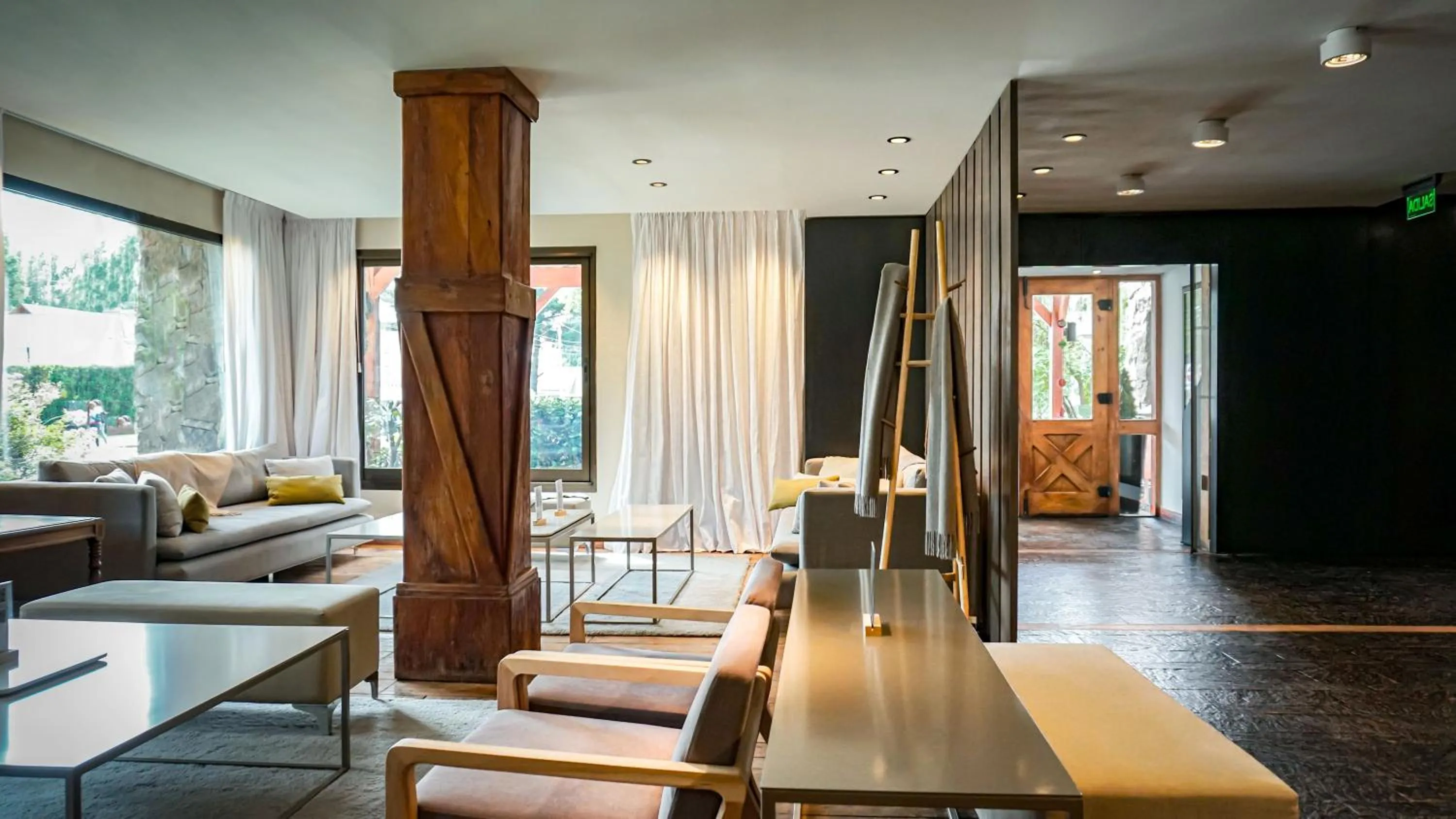 Living room in Calafate Parque Hotel