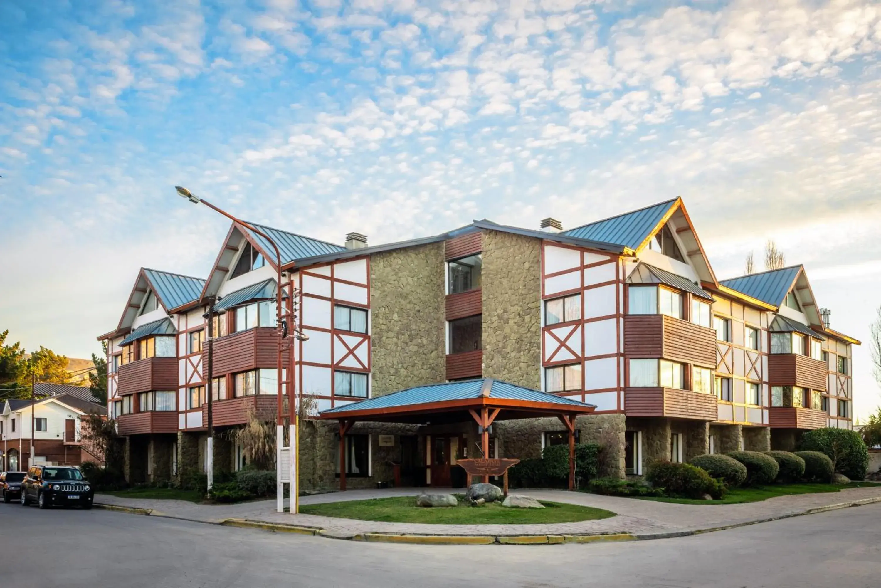 Property building in Calafate Parque Hotel Property building in Calafate Parque Hotel