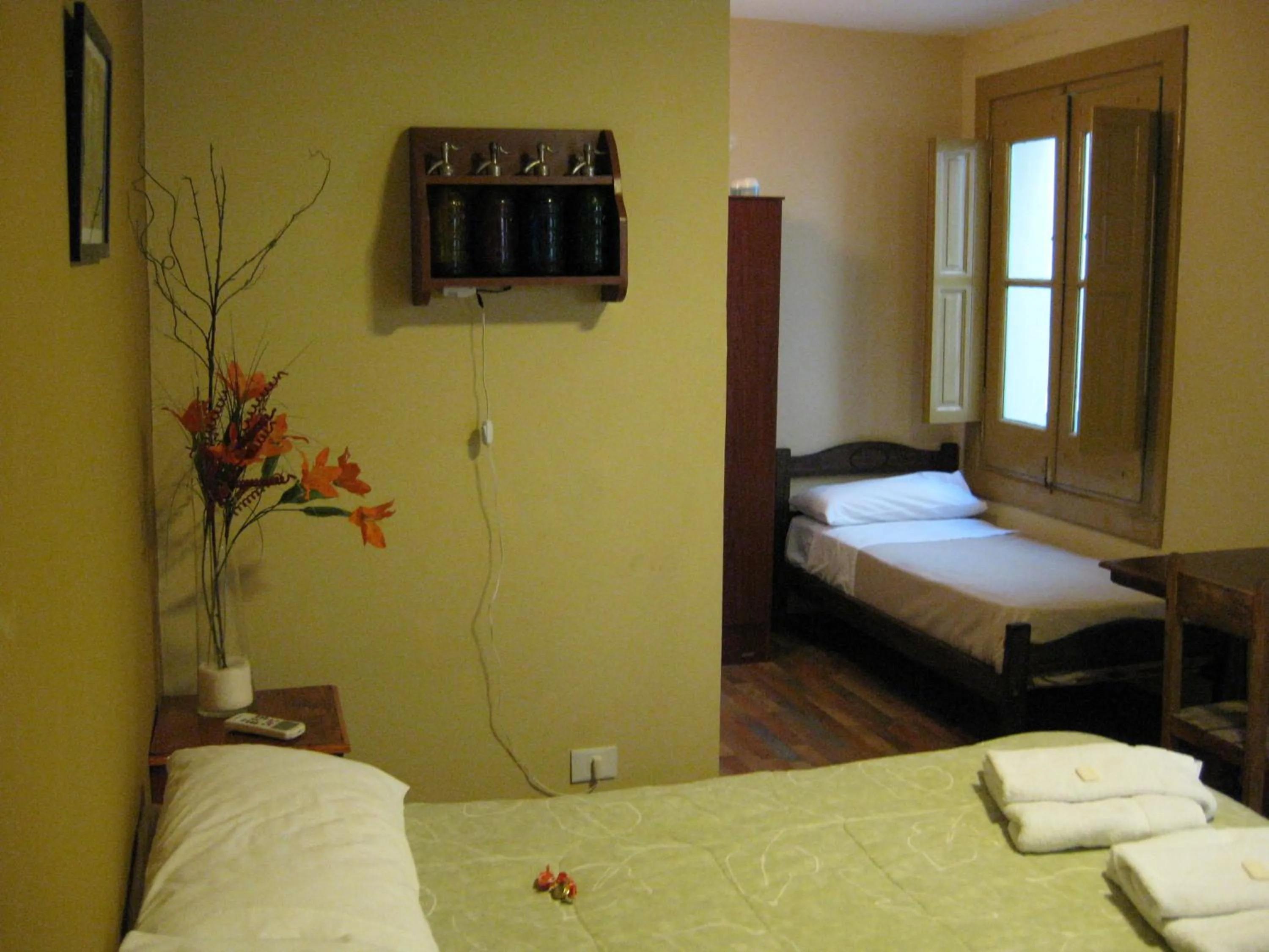 Photo of the whole room, Bed in Sabatico Travelers Hostel & Guesthouse