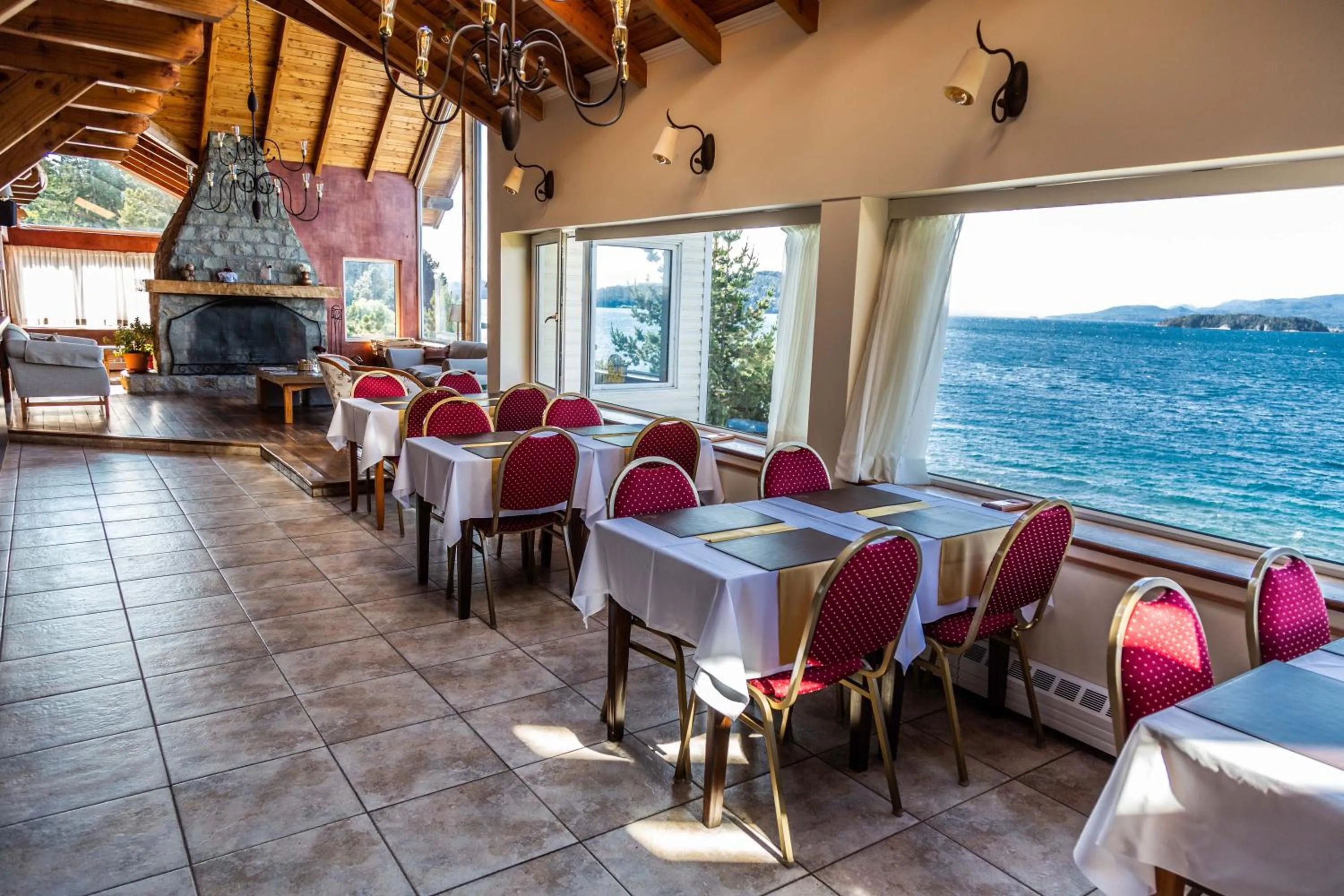 Restaurant/places to eat in Sol del Nahuel - Hotel & Spa