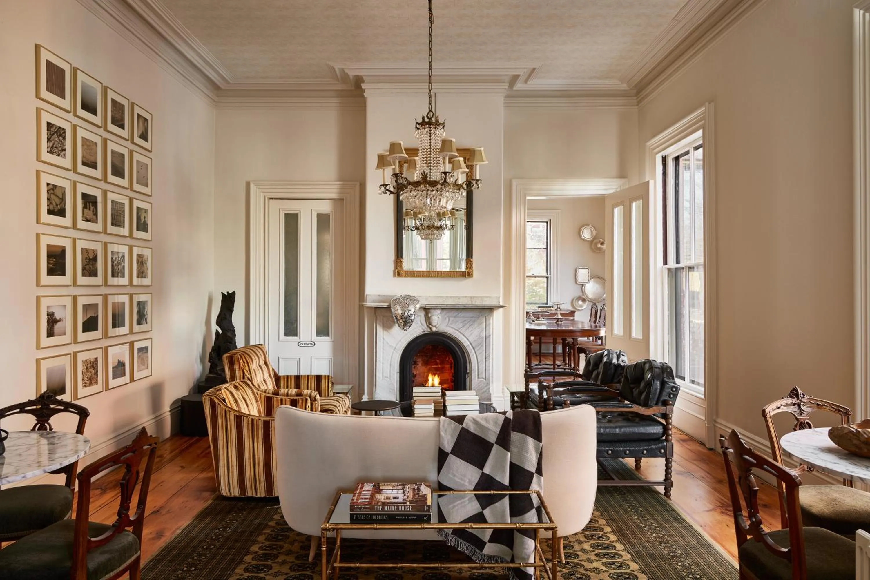 Lounge or bar in Blind Tiger Portland - Carleton Street Guest House