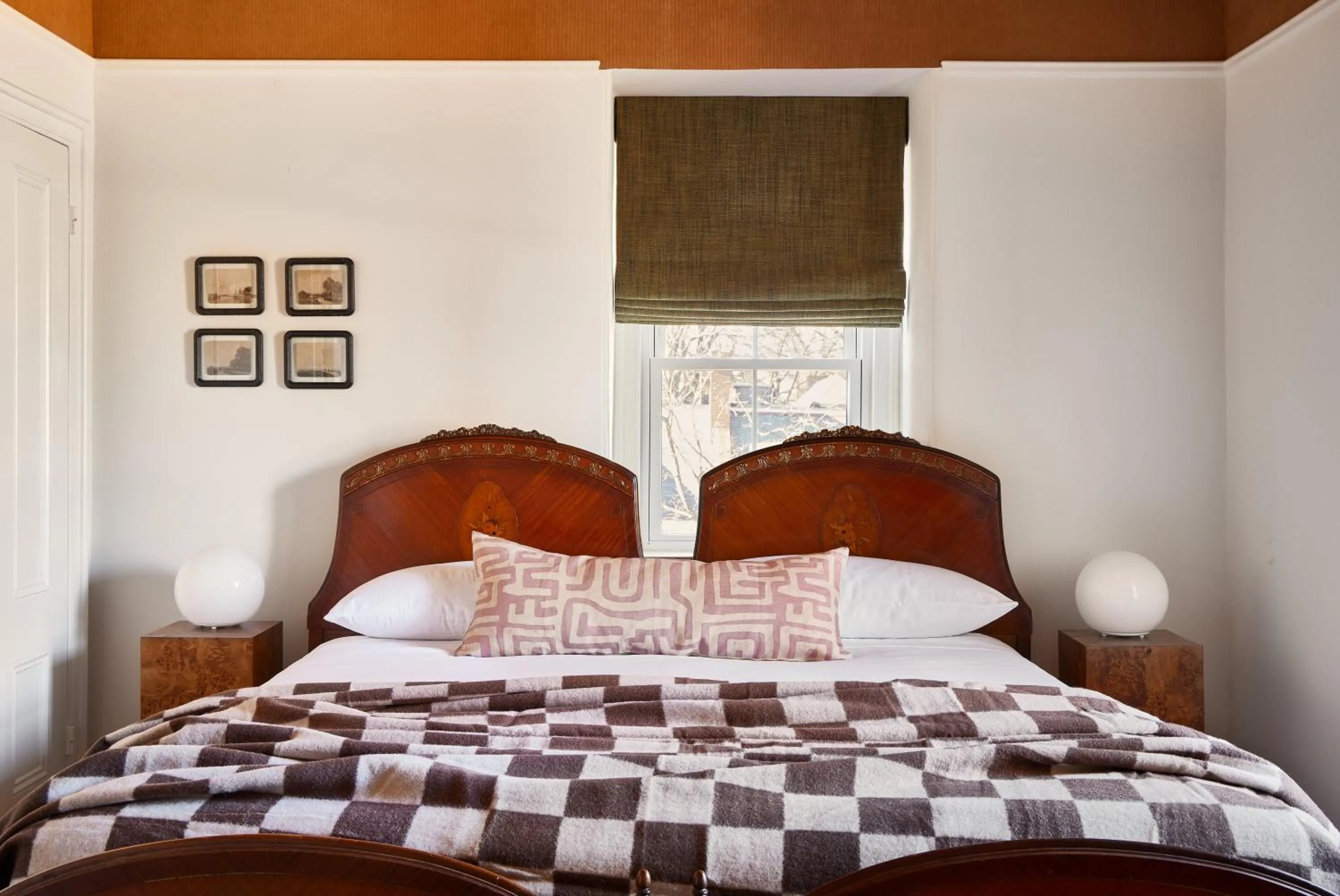 Bed in Blind Tiger Portland - Carleton Street Guest House