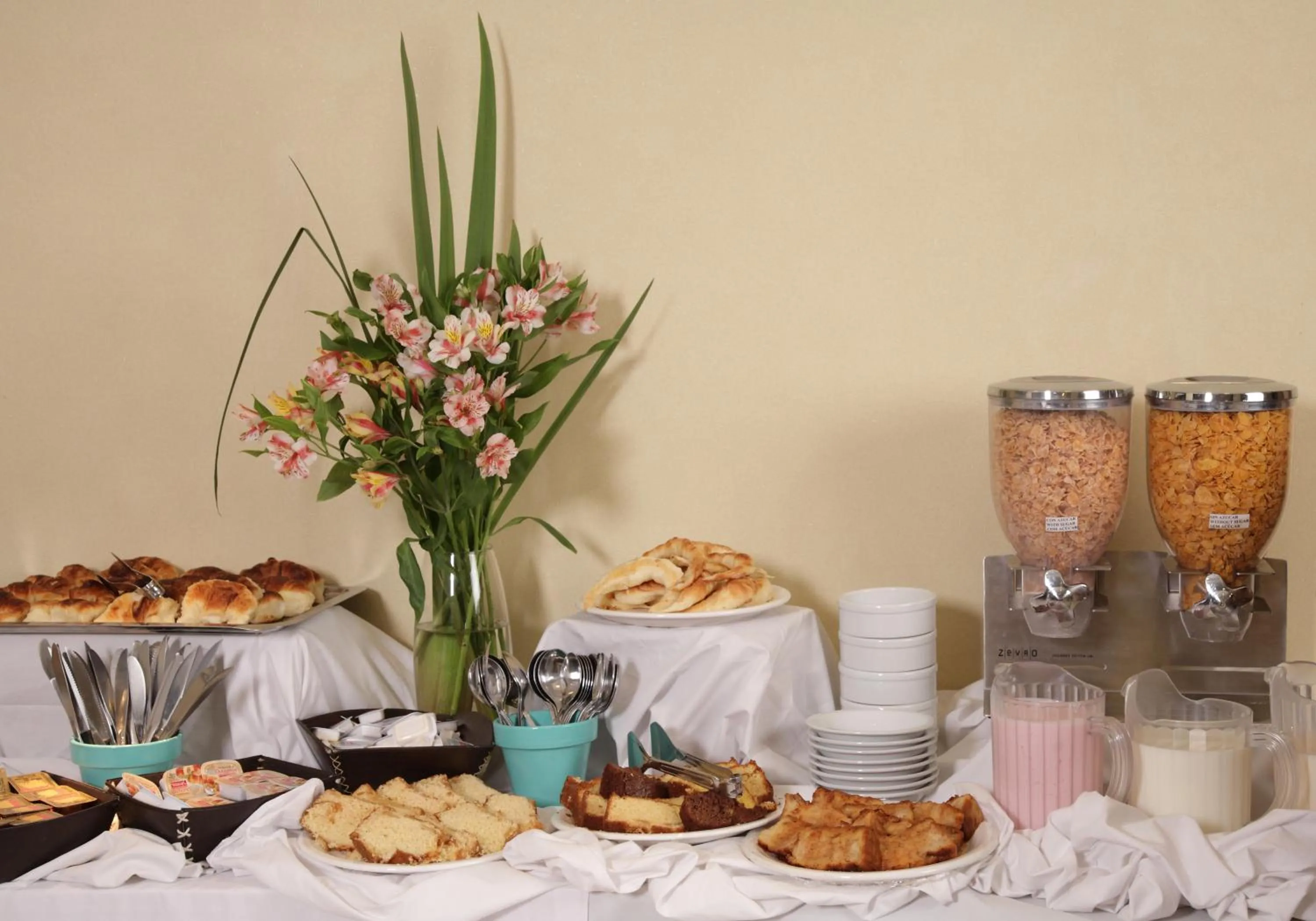 Restaurant/places to eat in Viasui Hotel