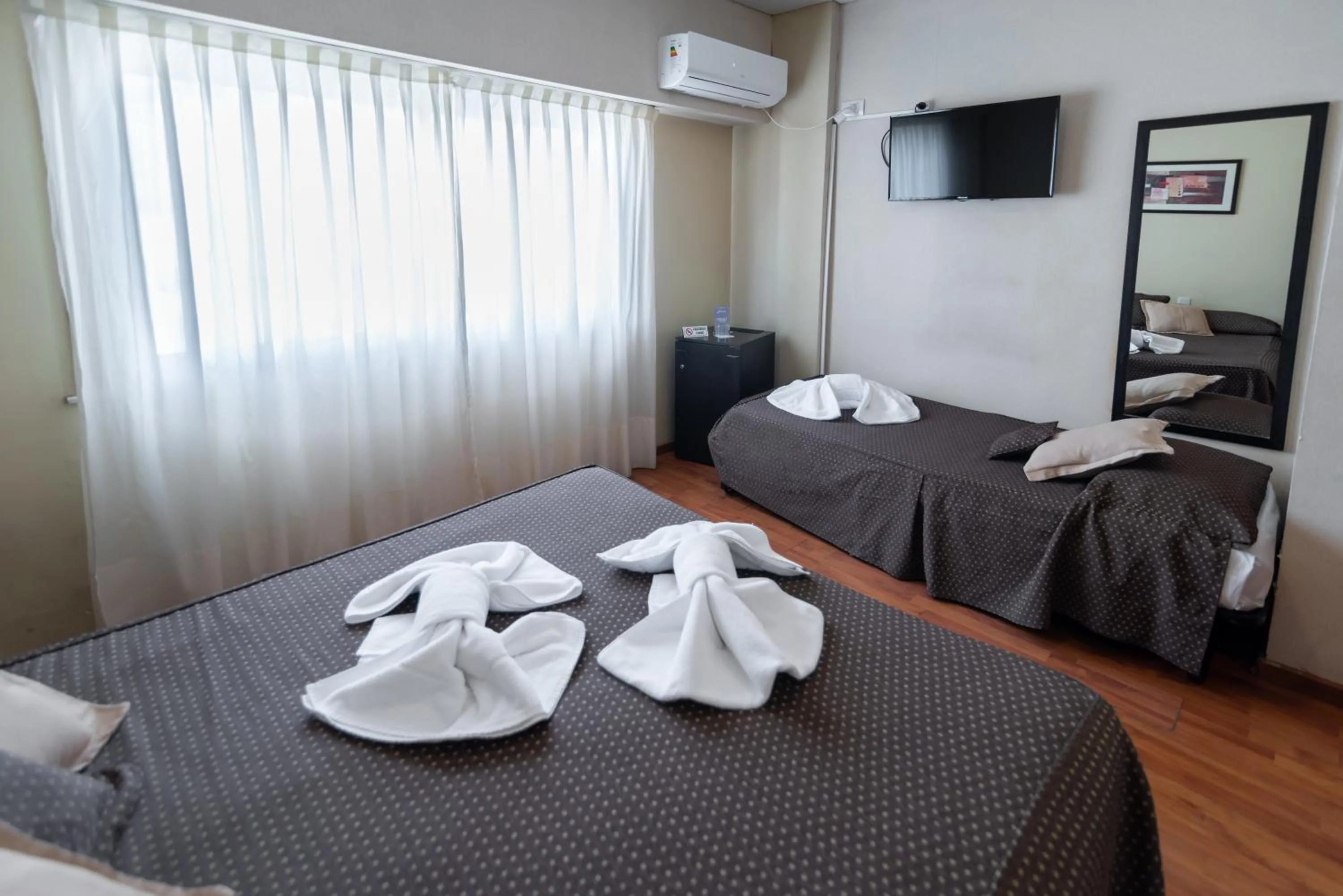 Photo of the whole room, Bed in Viasui Hotel