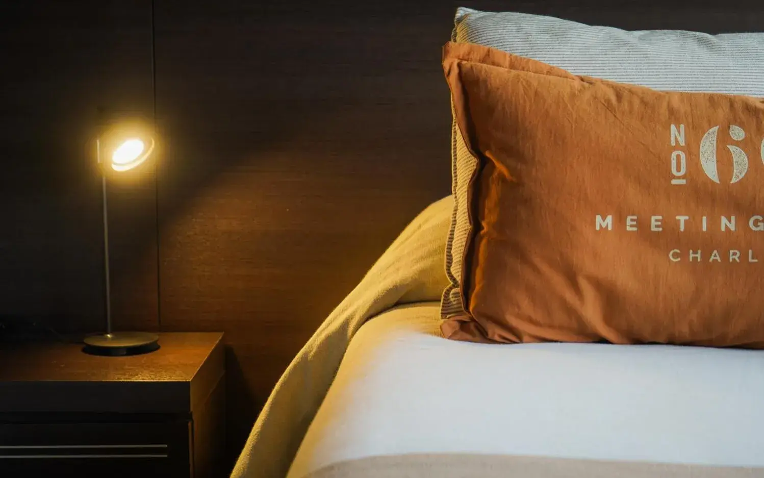 Standard Twin Room in Sarum Hotel Design Standard Twin Room in Sarum Hotel Design