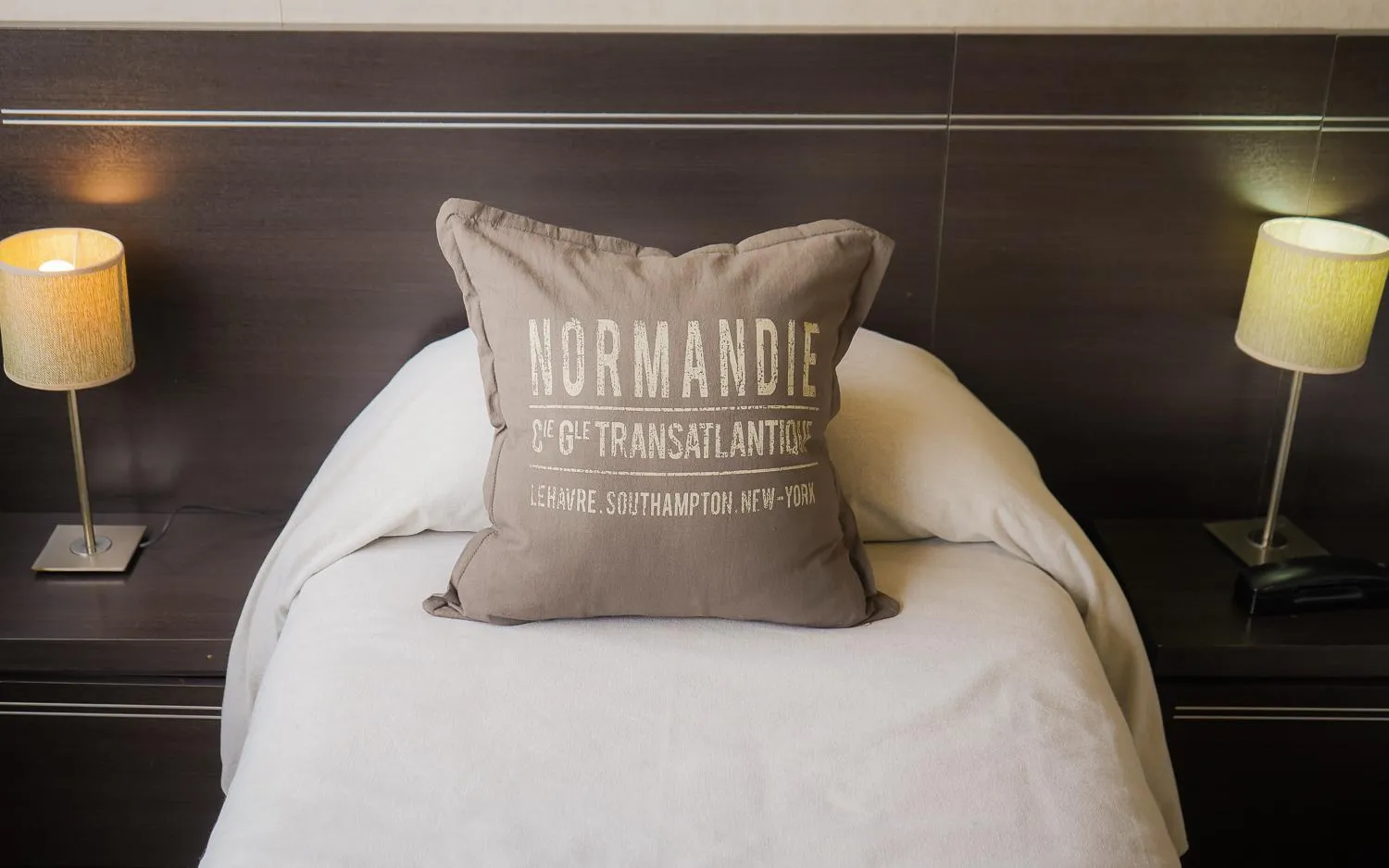 Bed in Sarum Hotel Design