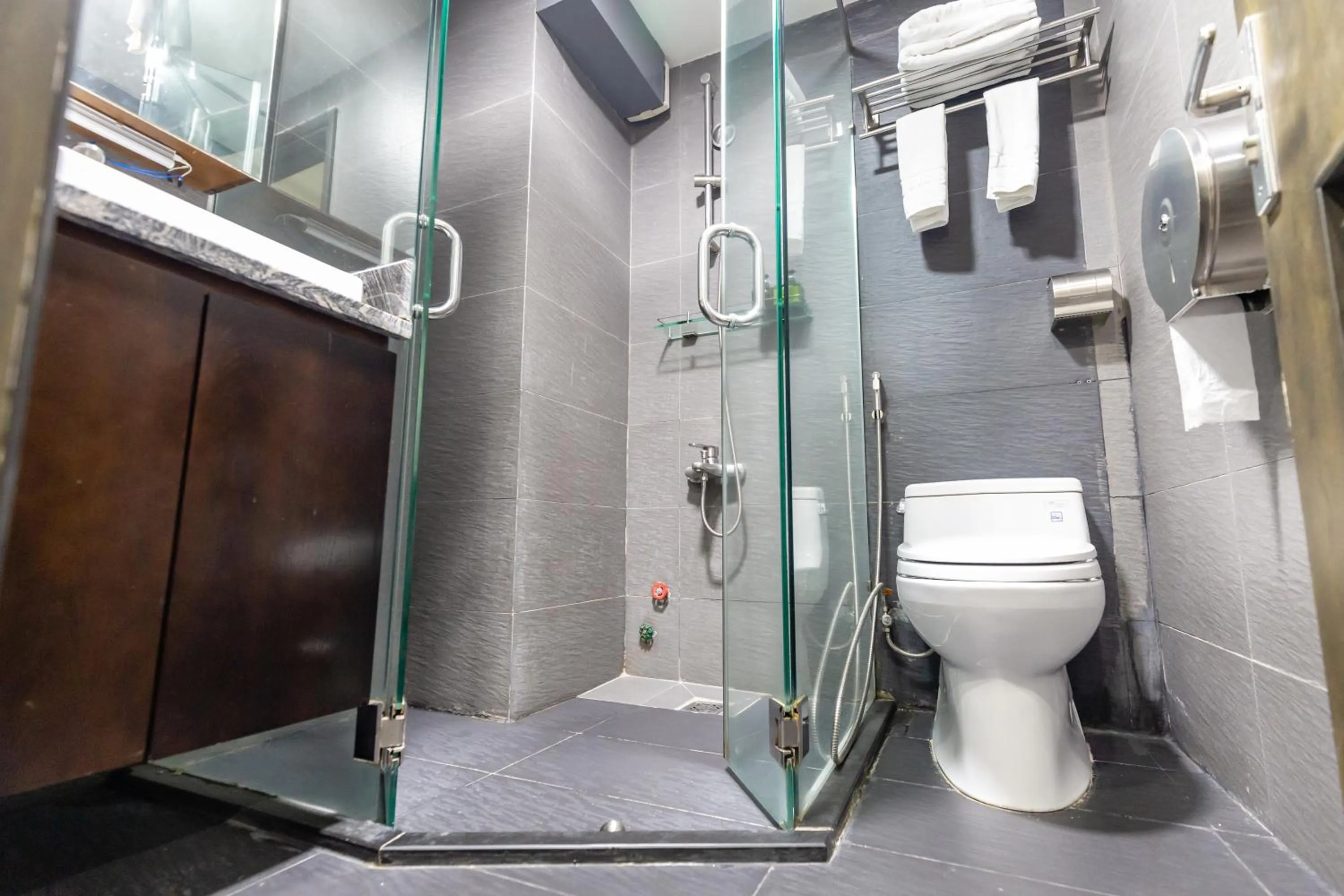 Shower in The Haven - Lofts by the Park