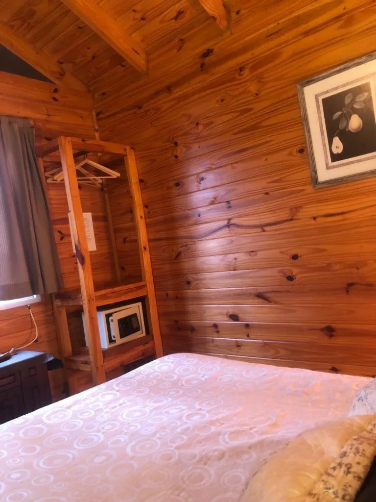 wardrobe, Bed in Solares Del Sur