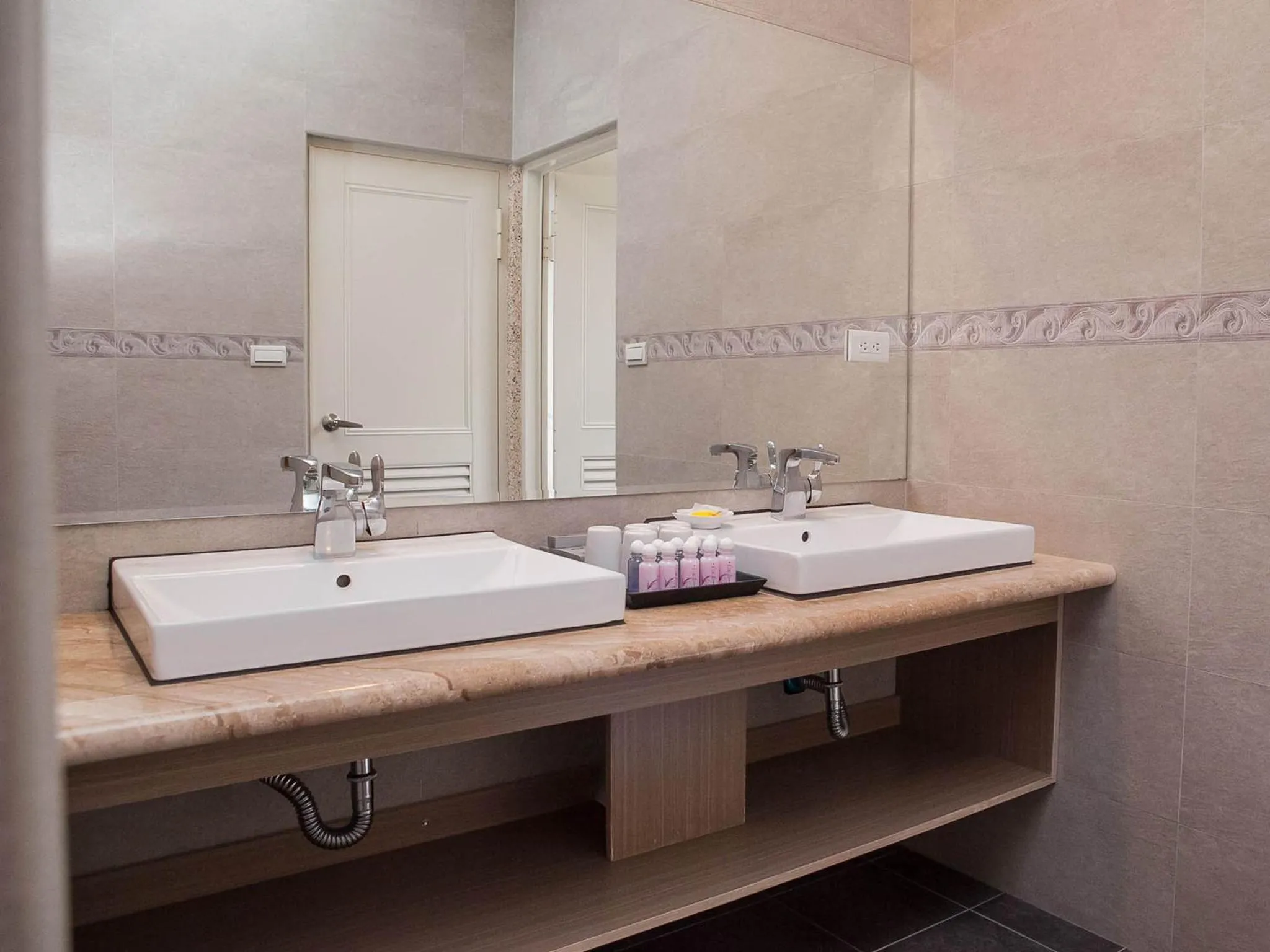 Bathroom in Flying Villa