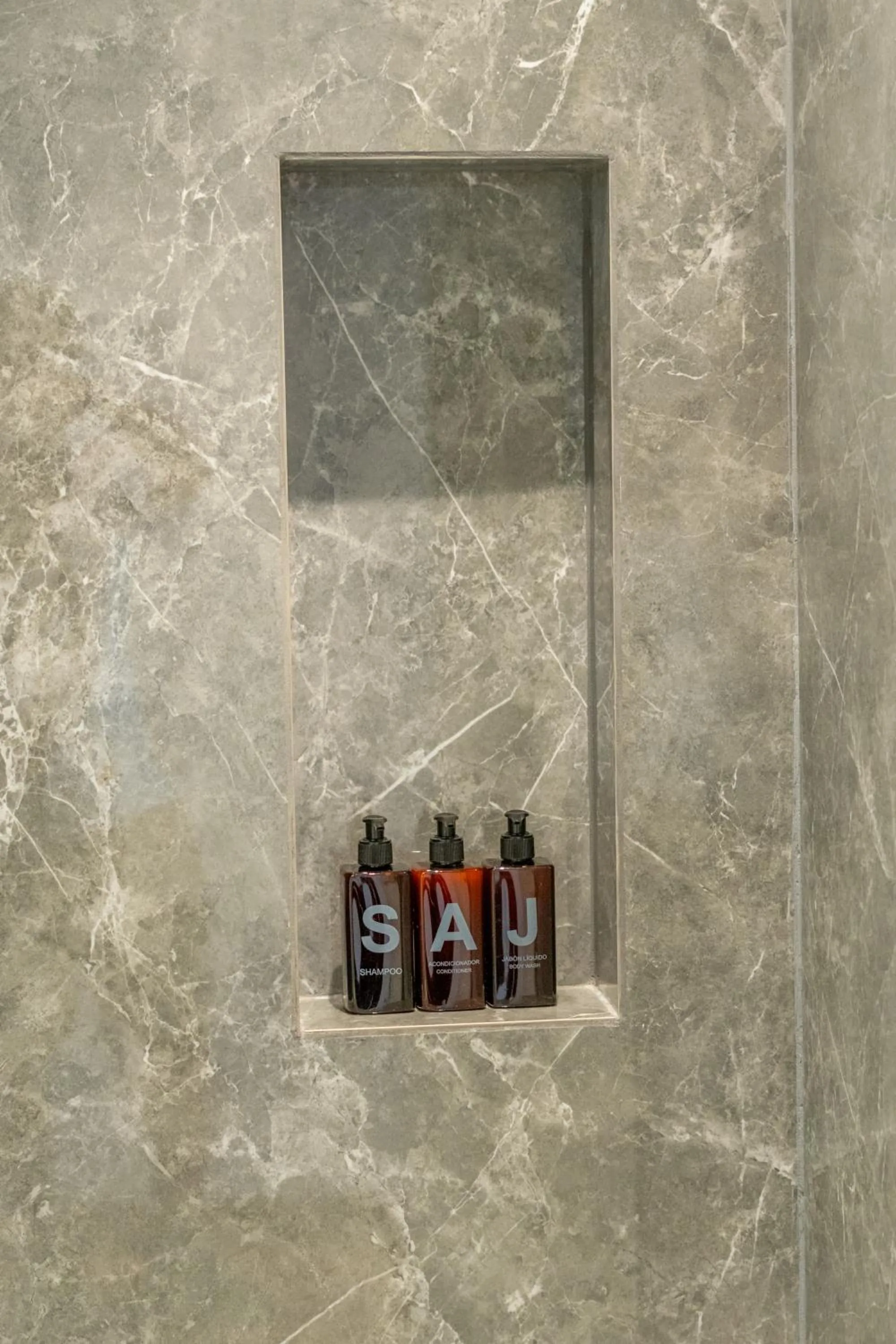 Bathroom in Aparthotel Trianon Recoleta