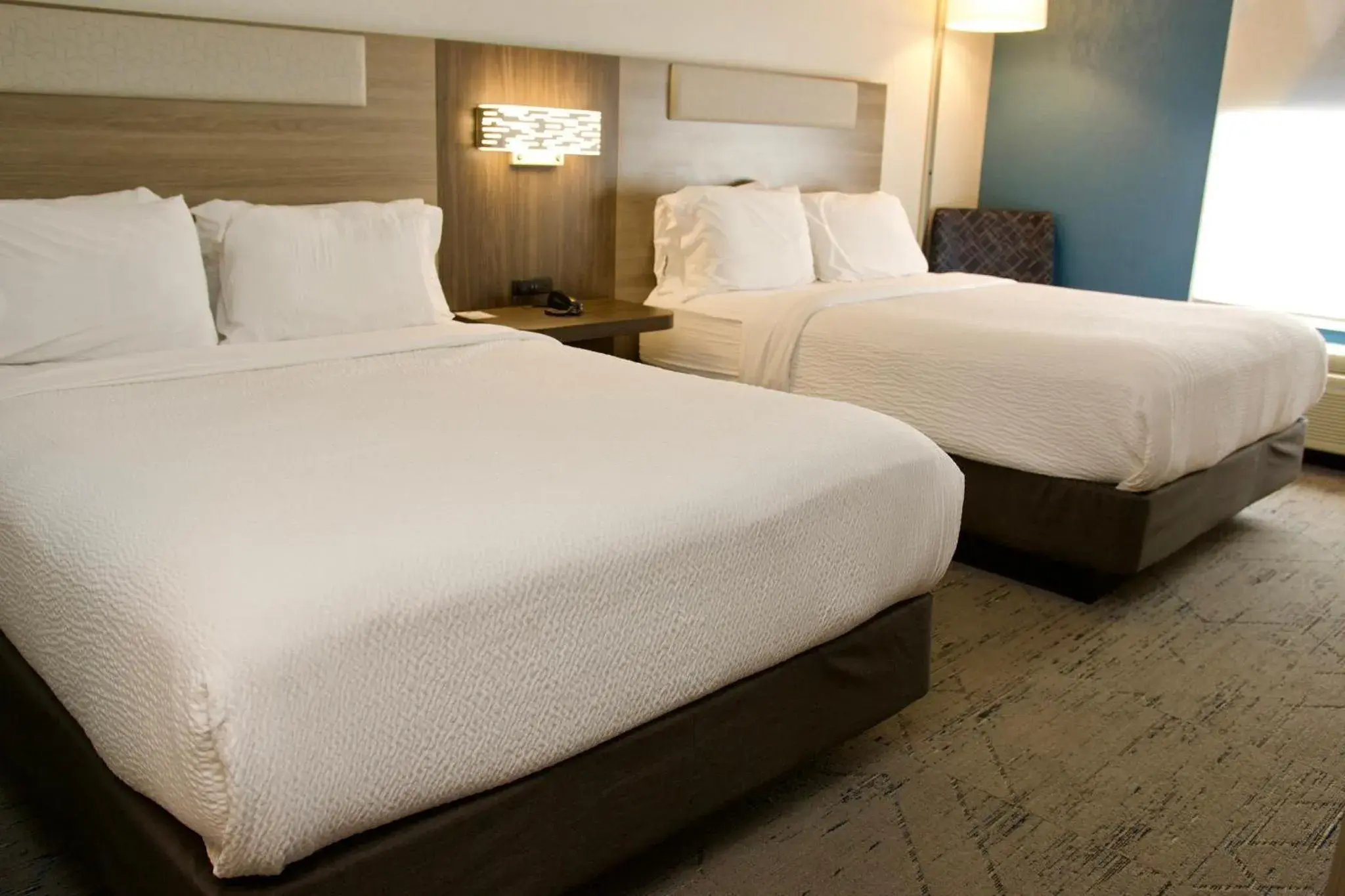 Photo of the whole room, Bed in Holiday Inn Express & Suites Albany Airport Area - Latham by IHG Photo of the whole room, Bed in Holiday Inn Express & Suites Albany Airport Area - Latham by IHG