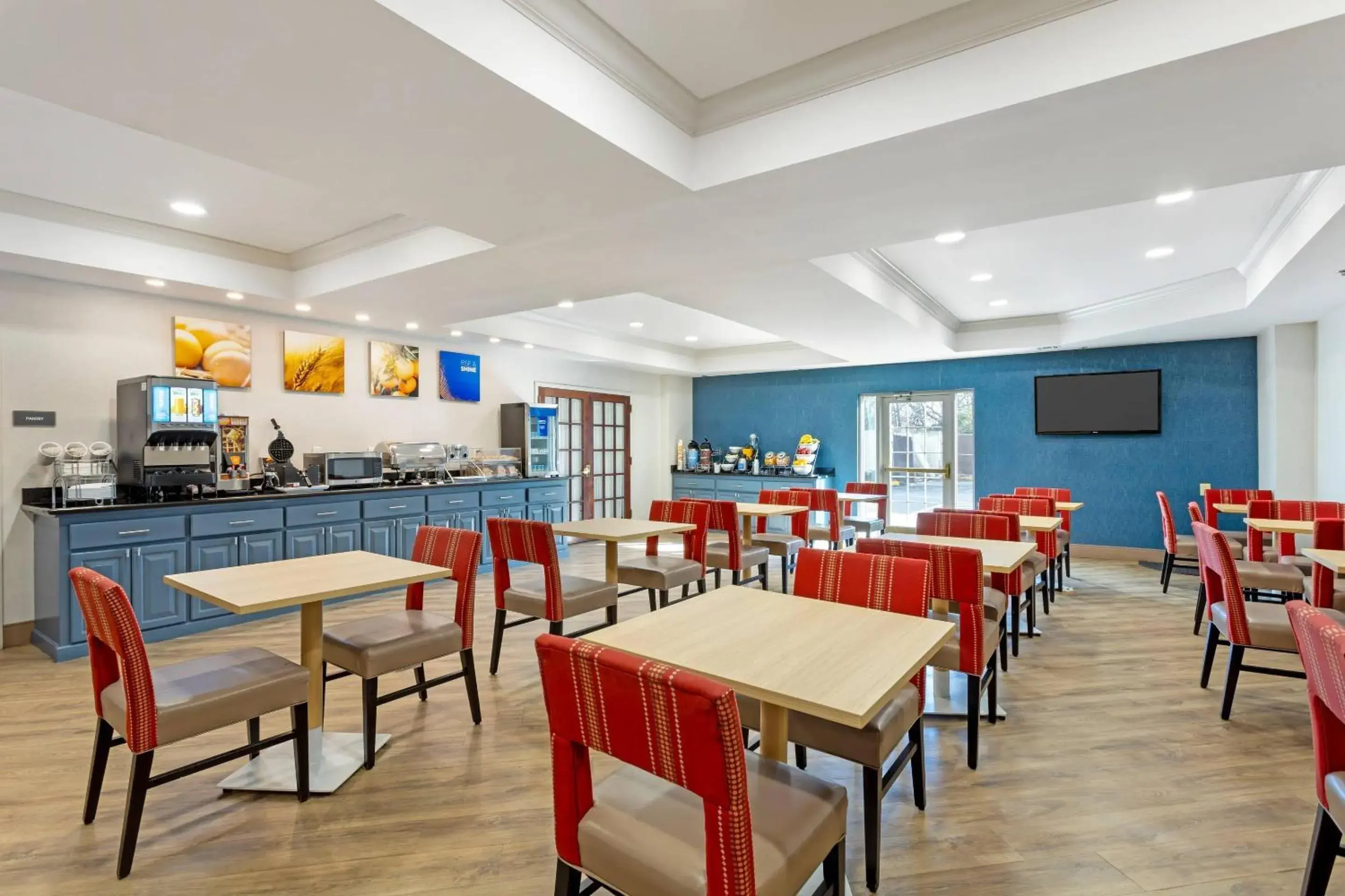 Breakfast in Comfort Suites East Brunswick - South River Breakfast in Comfort Suites East Brunswick - South River