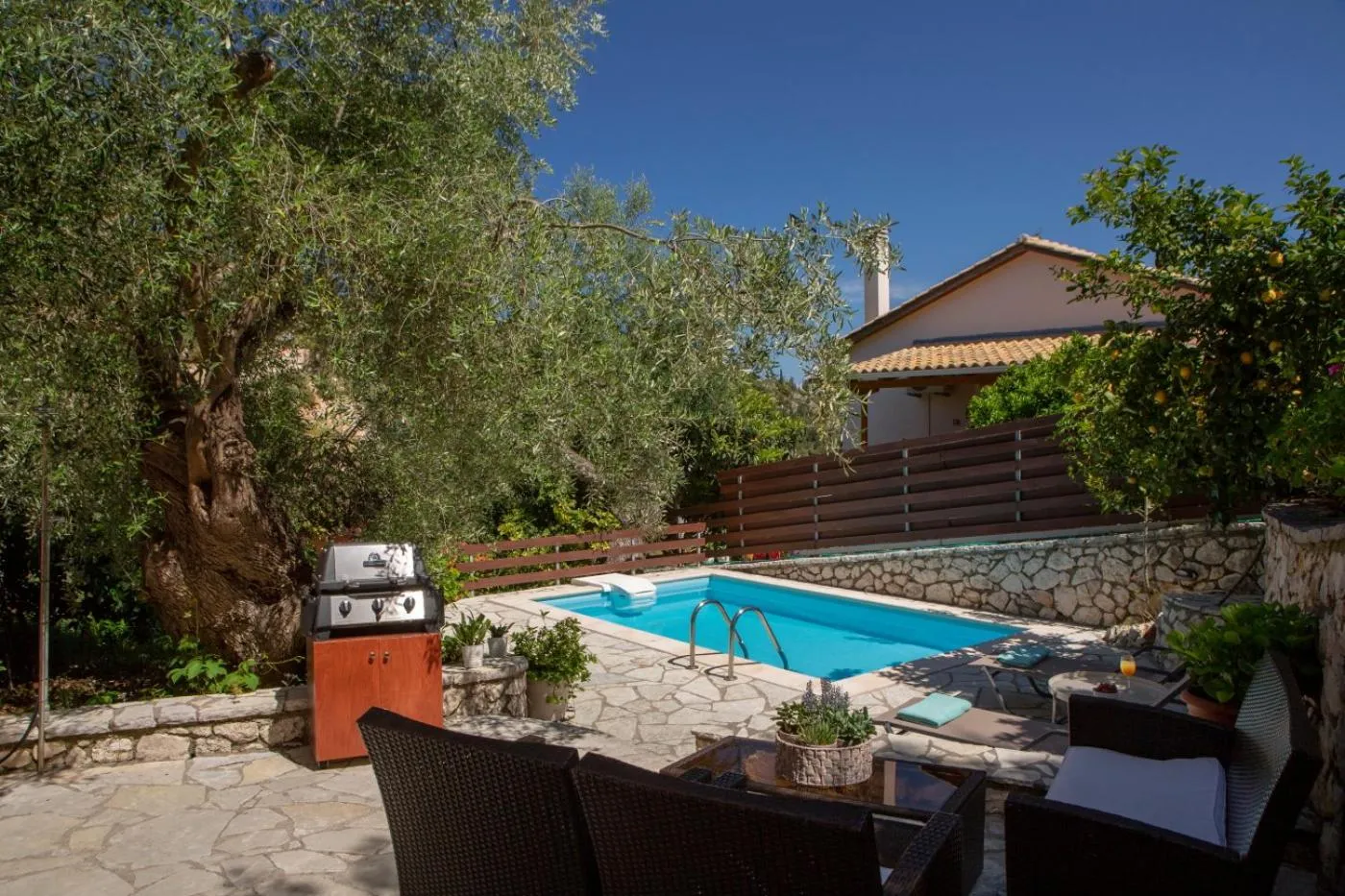 Swimming pool in Evridiki's Villas